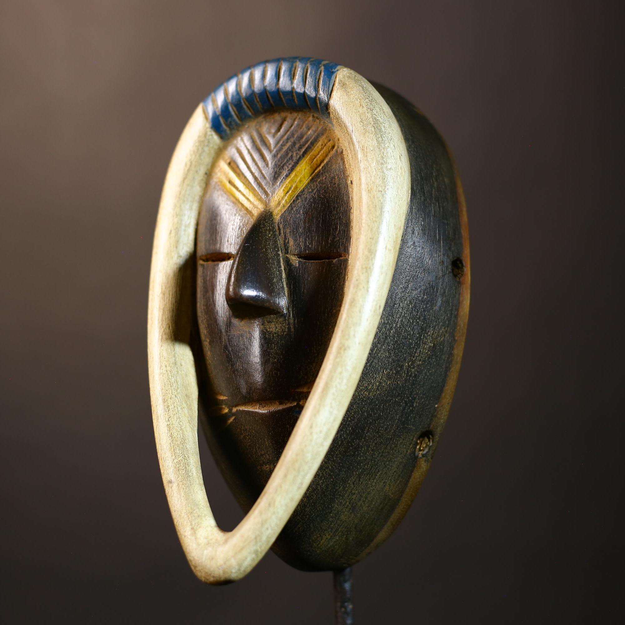 African Vintage Guro Mask | Handcrafted Tribal Art | Unique Wall Decor Accent | Ethnic Home Decoration | Artistic Heritage Piece-G5093