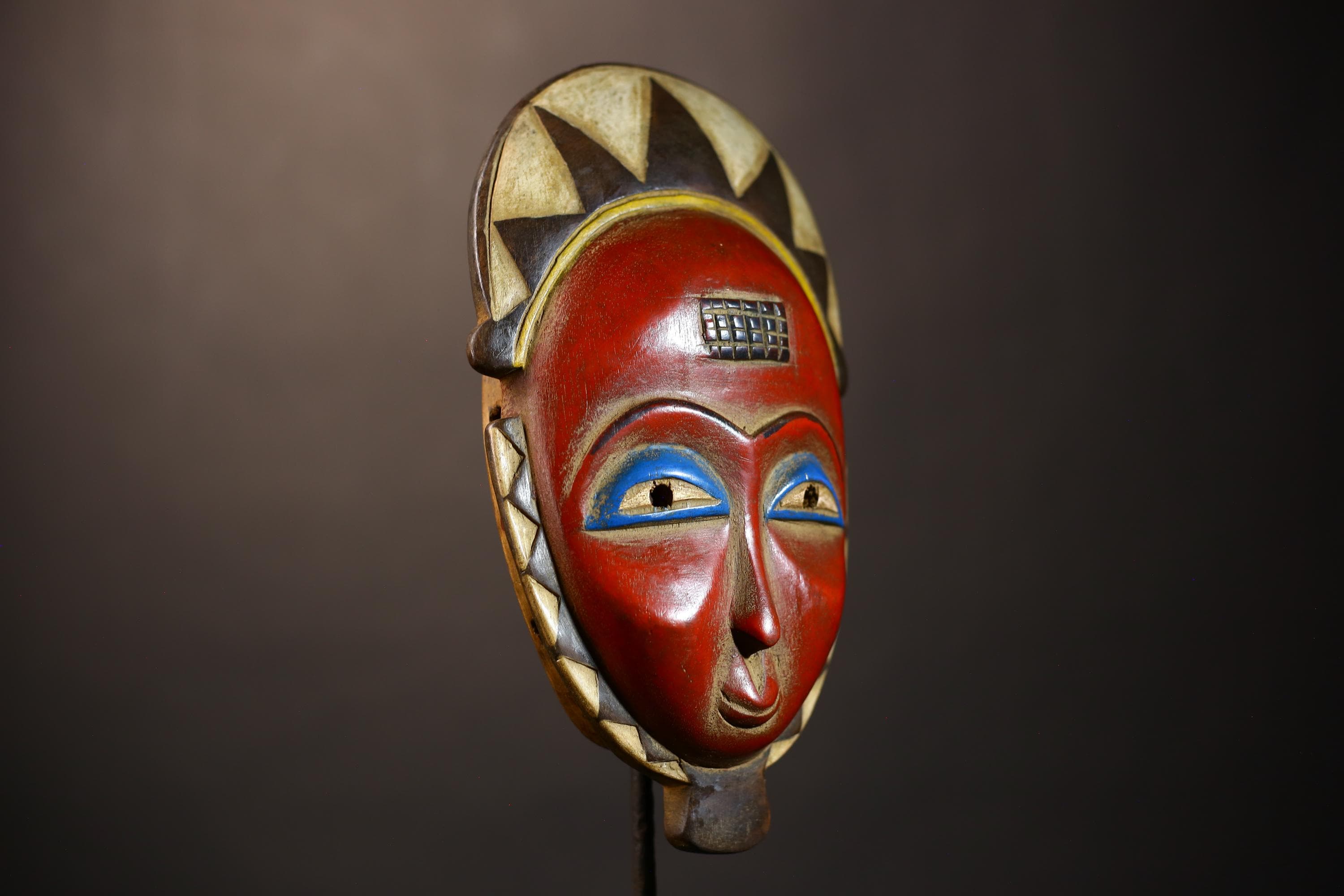 African Vintage Guro Mask | Handcrafted Tribal Art | Unique Wall Decor Piece | Cultural Home Accent | Artisan Decor Item-G5091