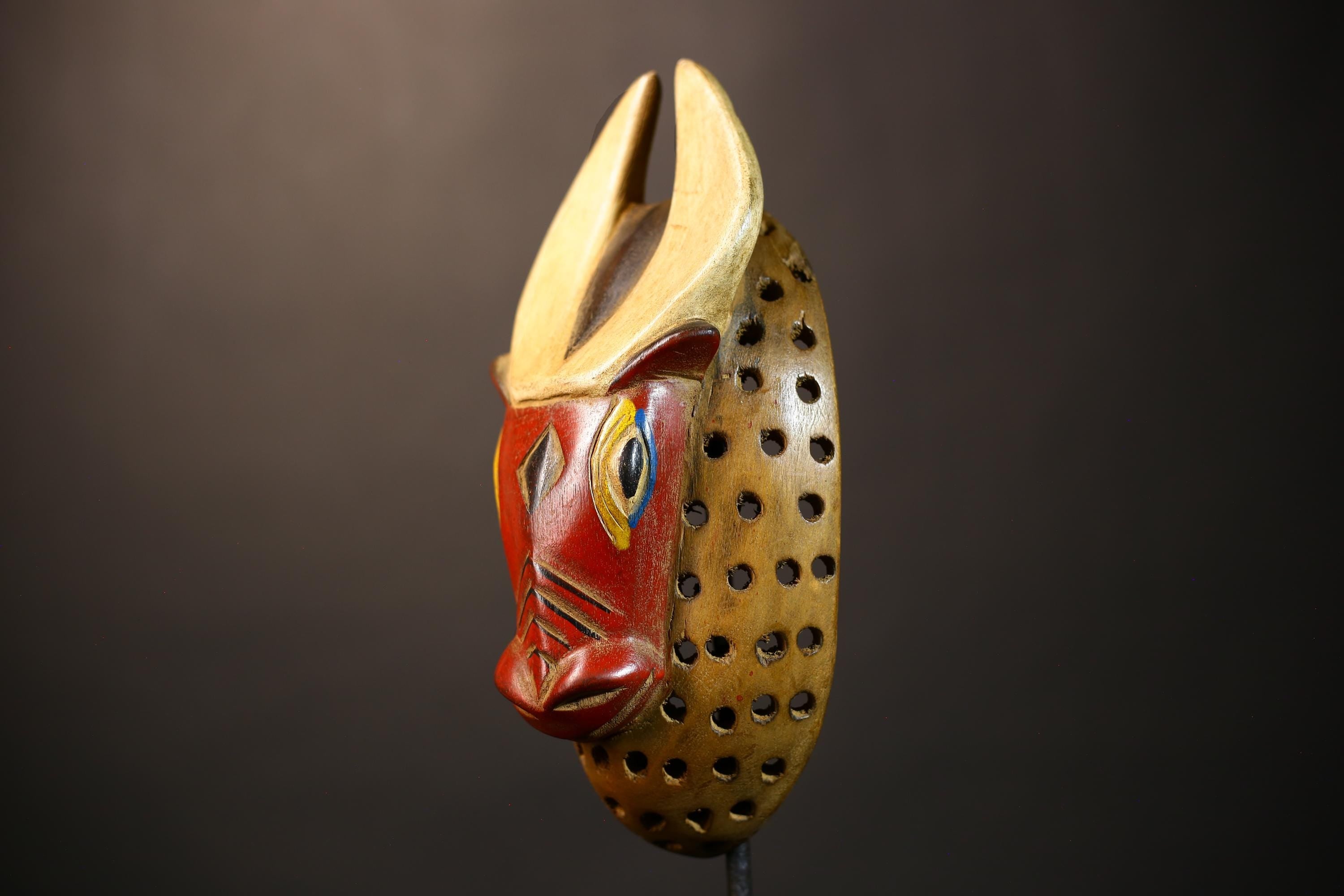 African Vintage Wood Mask | Bobo Bidjogo Bull Face | Unique Wall Art Decor | Handcrafted Cultural Accent for Your Home-G5065
