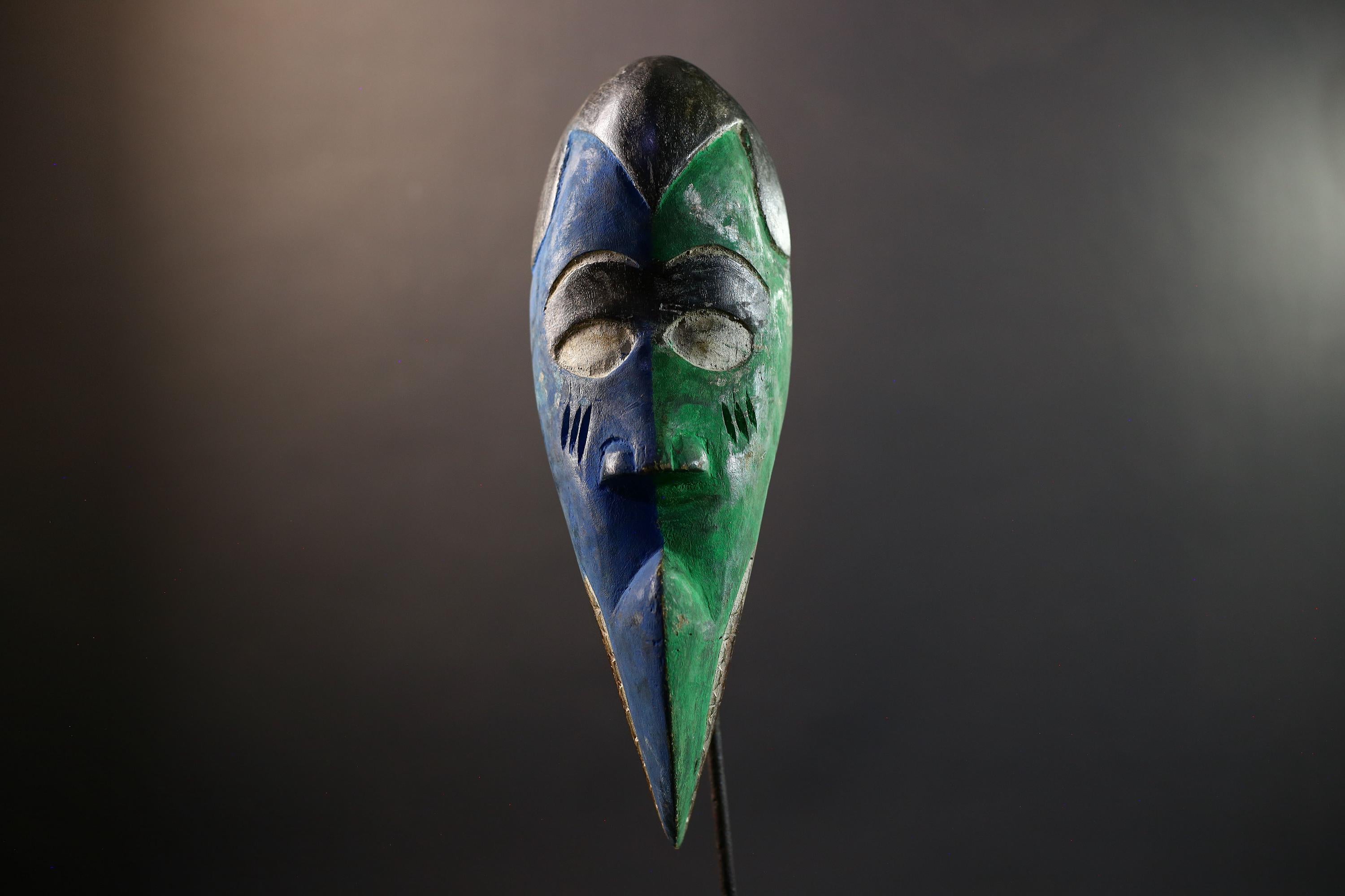African Bird Spirit Mask Dan Tribe, Blue & Green Wood Wall Decor, Long Beak Sculpt, Vintage Liberia Côte d’Ivoire Art-G5312