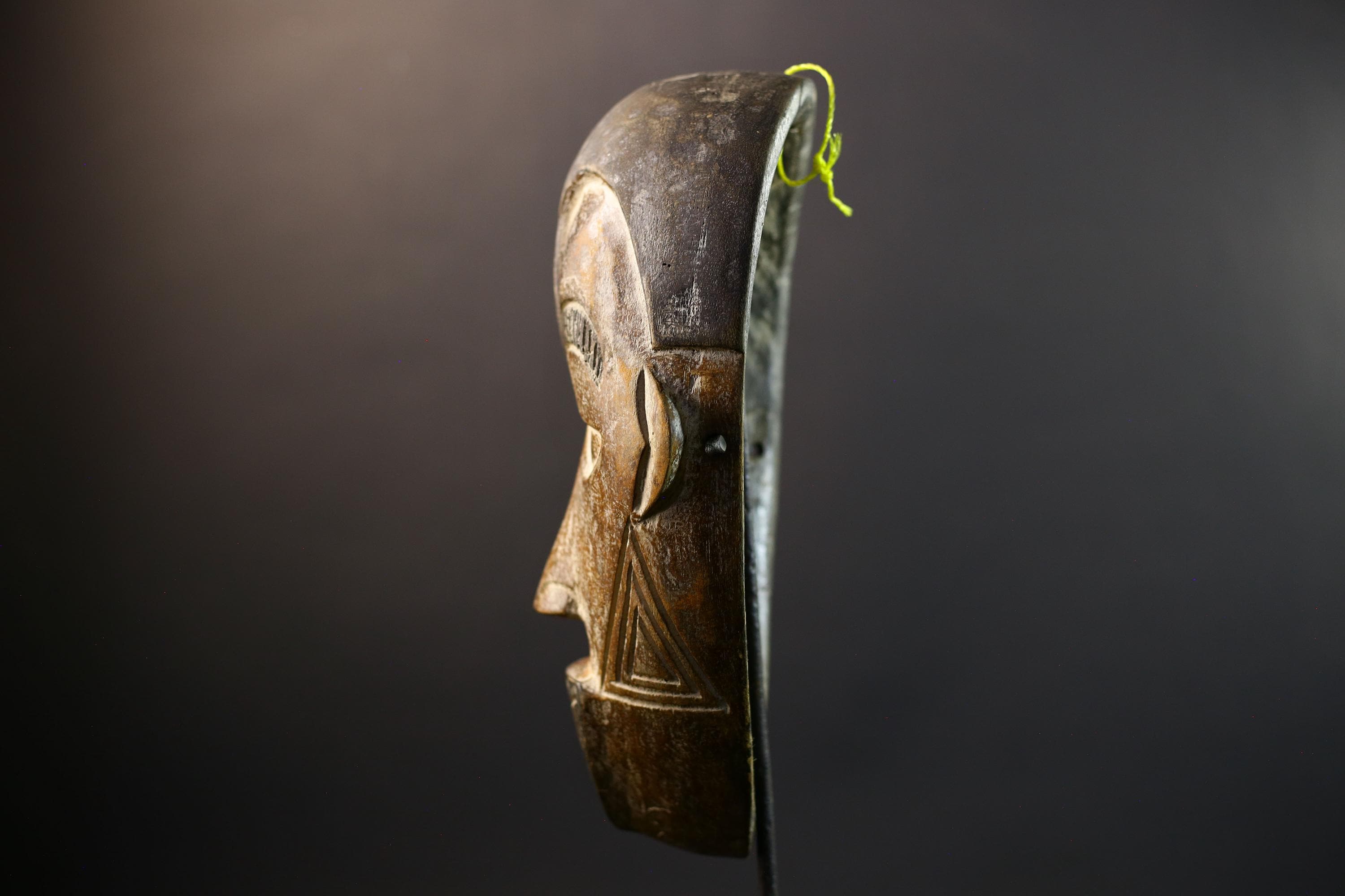African Cihongo Mask Chokwe Tribe, Brown Wood Wall Decor, Grid Scarification Art, Vintage Angola DR Congo Sculpture-G5311