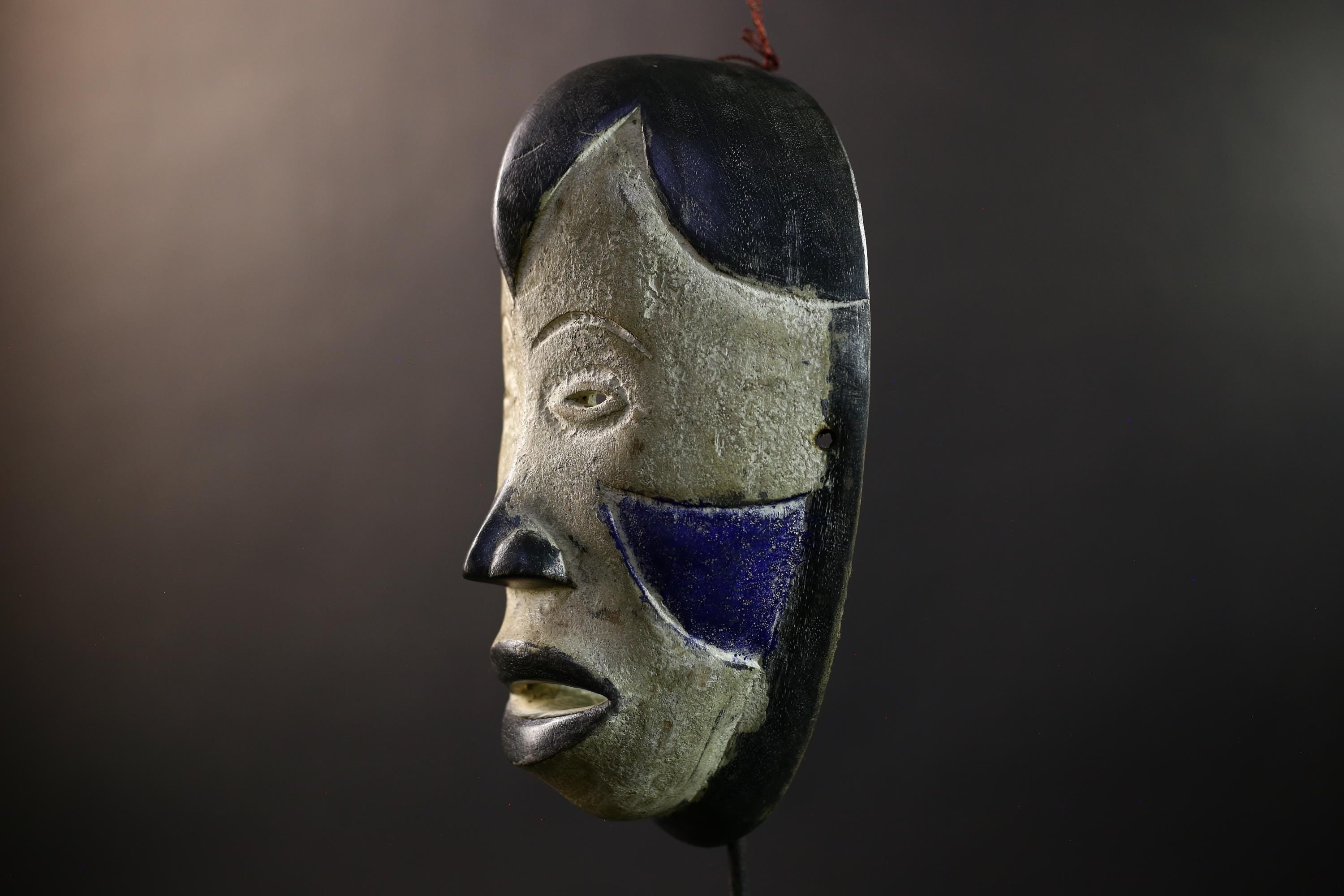 African Pende Mask, Kaolin & Midnight-Blue Ritual Wall Décor, DR Congo Tribal African Art Sculpture, Vintage Boho Home Accent-G5324