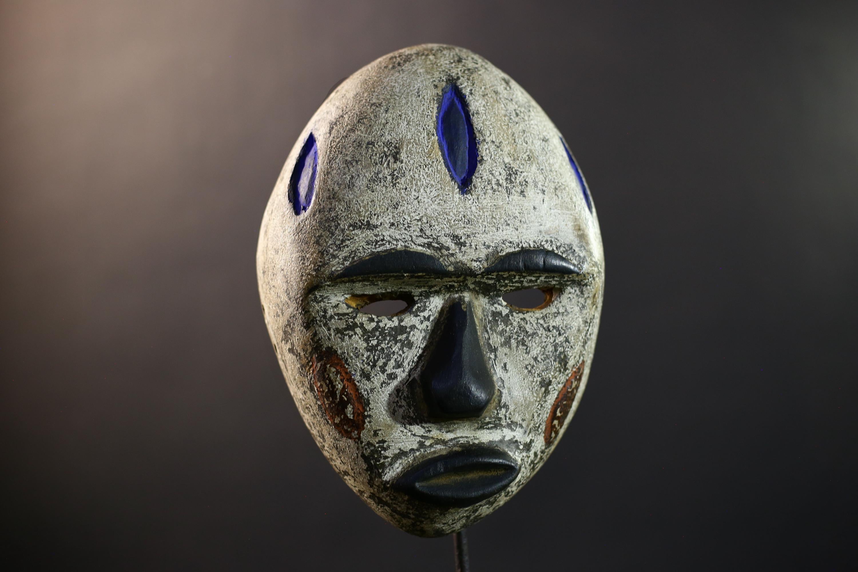 African Pende Mask, Kaolin & Blue Diamond Congo Wall Décor, Tribal African Art Sculpture, Vintage Hand-Carved Boho Accent-G5323