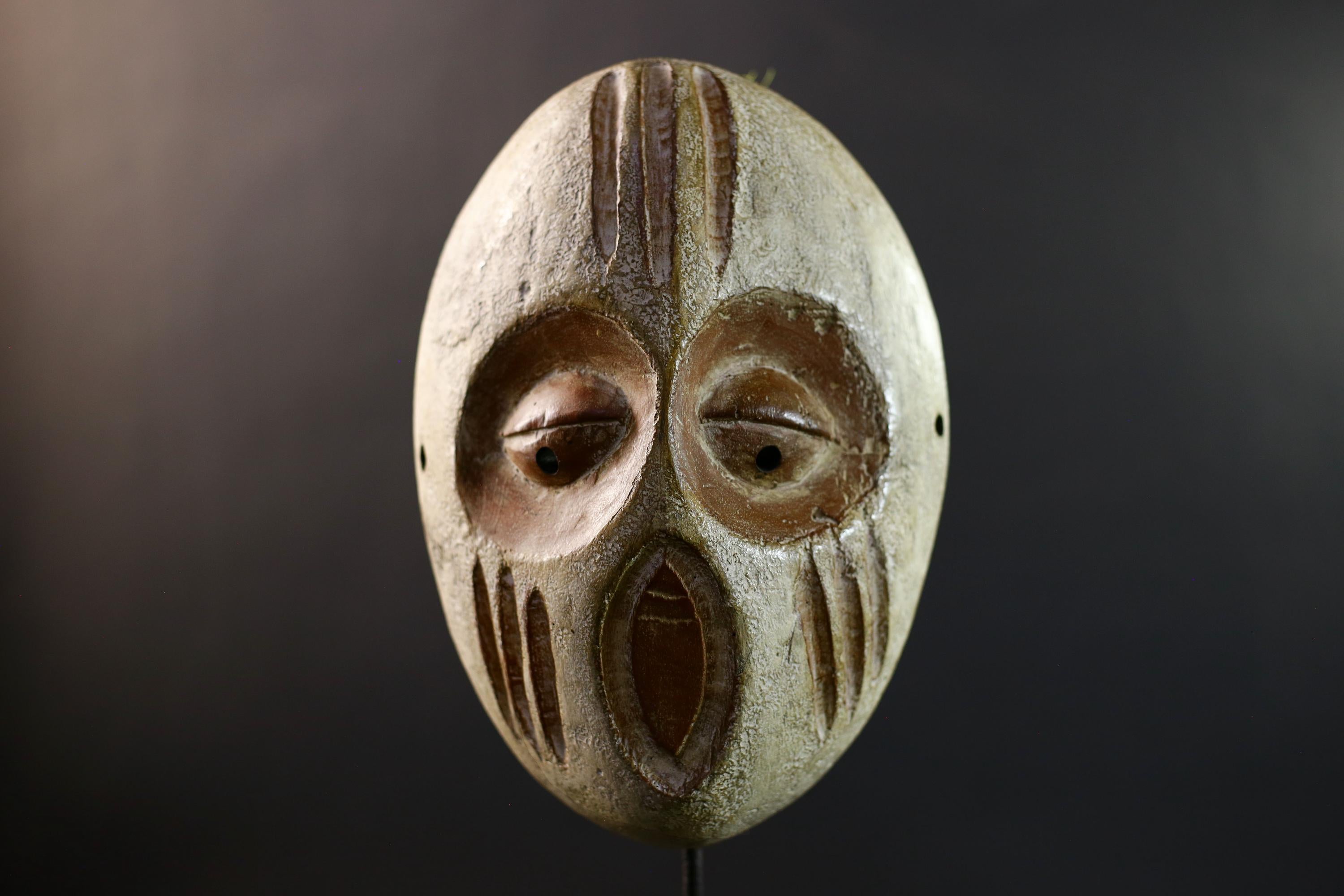 African Guere War Mask, Ivory Coast Tribal Wall Art, Hand-Carved Kaolin Wood Sculpture, Primitive Ethnic Home Decor-G5329