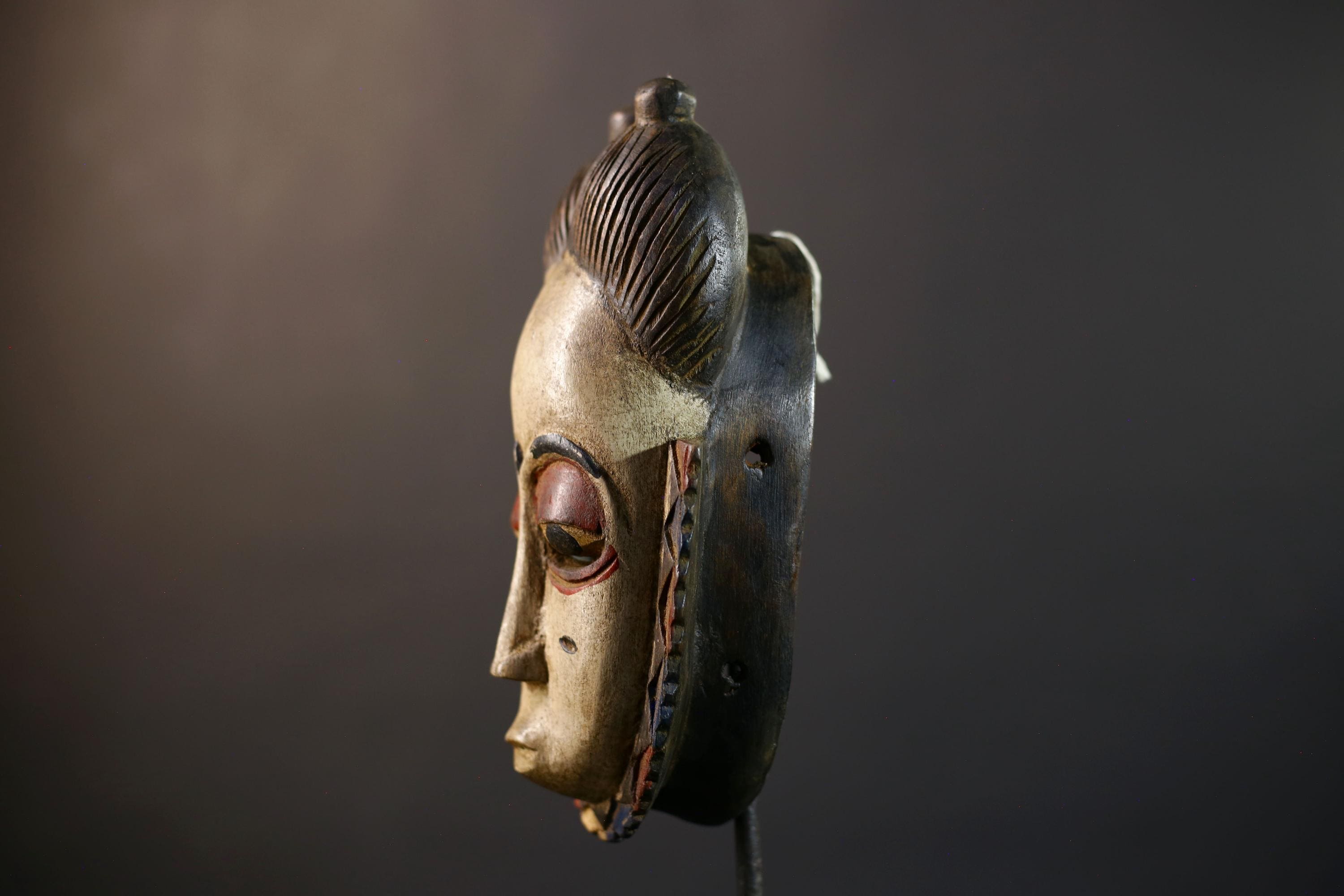 African Guro Mask | Wooden Art Decor | Unique Heritage Piece | Cultural Accent | Handcrafted Home Decor-G5216
