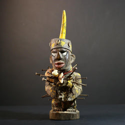 African Nkisi Nkondi power statue nailed fetish figure Congo tribal protector carved wood yellow shell charm justice ritual art decor-G5370