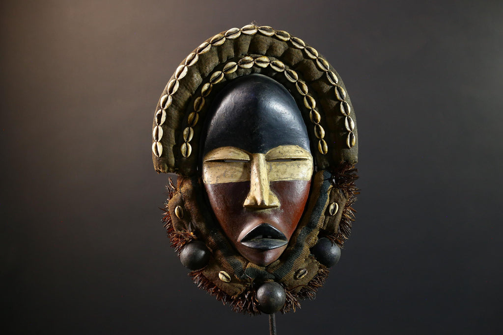 African Dan mask cowrie shell tribal wood wall decor spiritual carving fabric trim ritual mask handmade Côte d’Ivoire ethnic sculpture-G5360