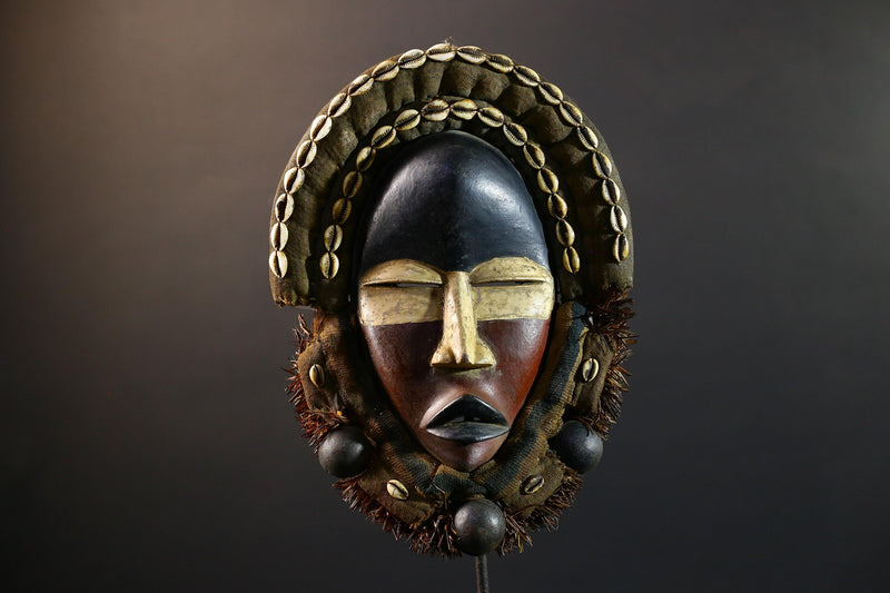 African Dan mask cowrie shell tribal wood wall decor spiritual carving fabric trim ritual mask handmade Côte d’Ivoire ethnic sculpture-G5360