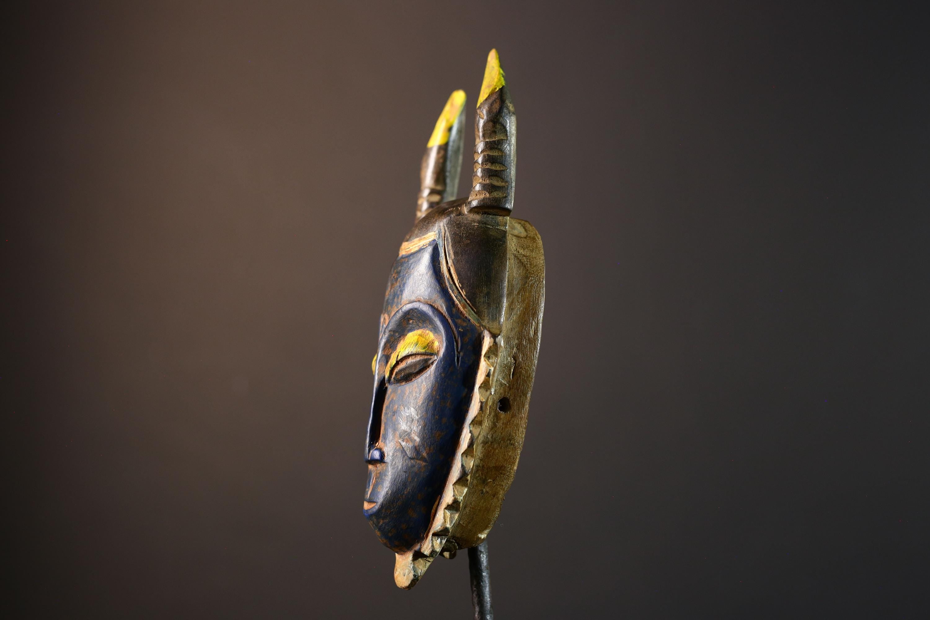 African wall mask, Baule horned face from Côte d’Ivoire, tribal blue sculpture, handmade wood carving, cultural home wall decor-G5393