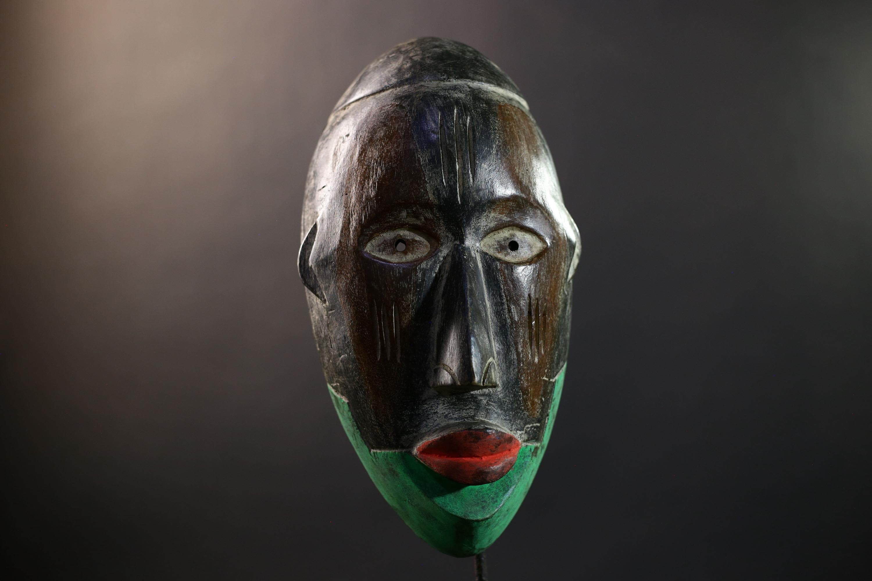 African Dan Kran Mask, Green & Brown Split Face Wall Décor, Liberia Tribal African Art Sculpture, Vintage Hand-Carved Wooden Accent-G5320