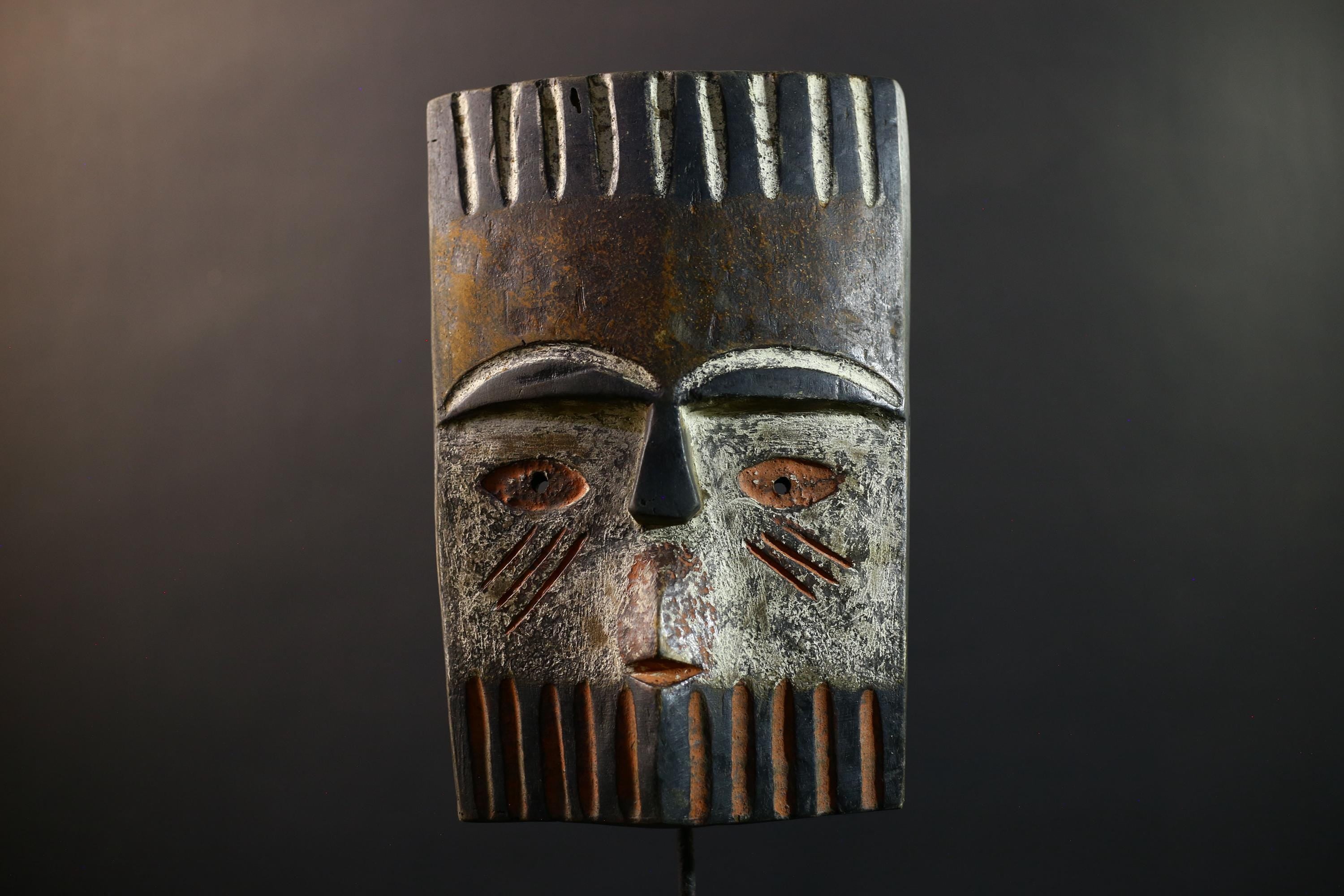 Africa Teke Mask, Tribal Wood Wall Decor, Vintage Ethnic Congo Art, Rustic Hand-Carved Folk Sculpture, Cultural Home Wall Hanging Mask-G5339