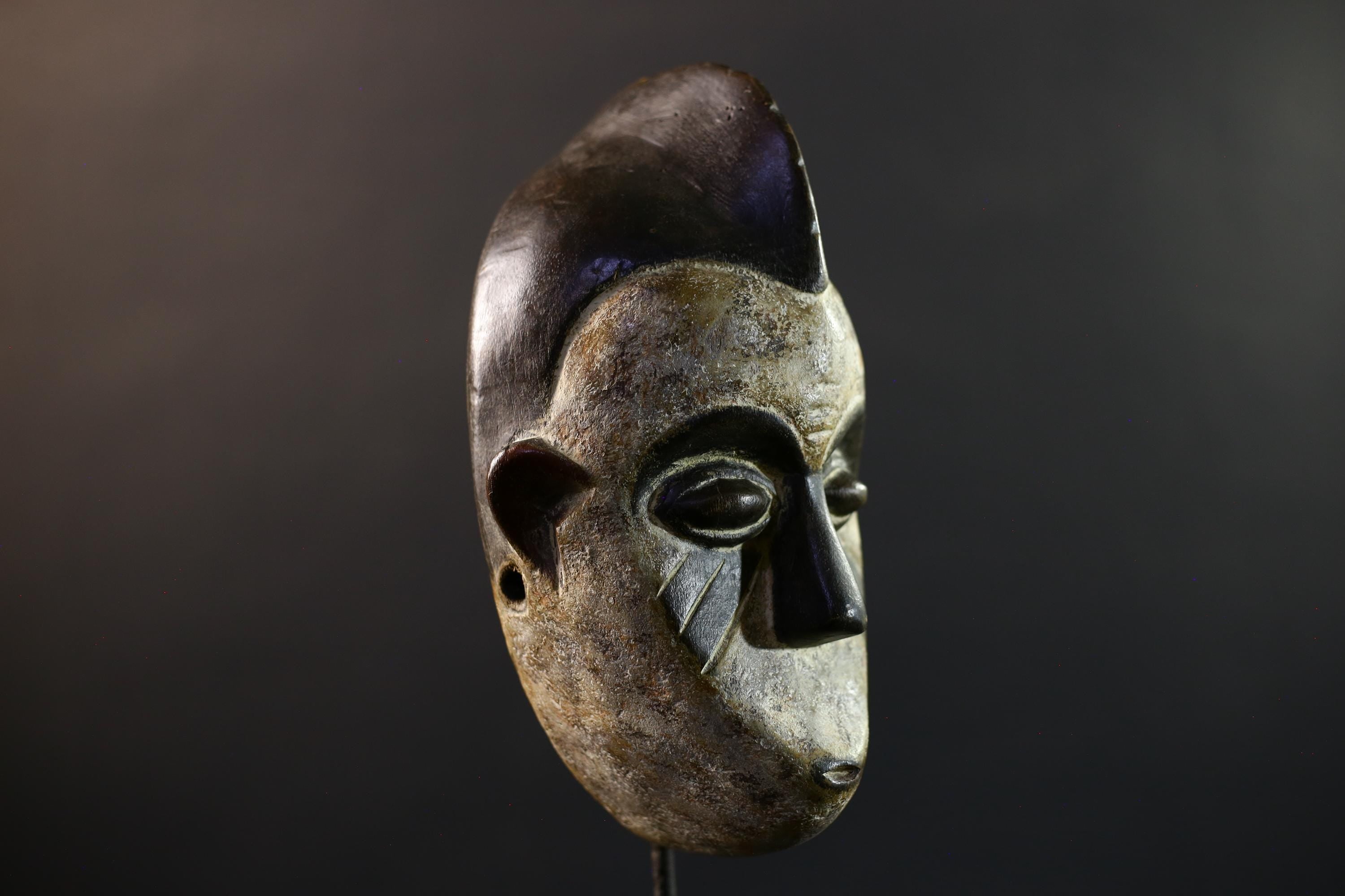 Africa Punu Mask, Tribal Wood Wall Decor, Hand-Carved Vintage Ethnic Art, Gabon Rustic Folk Sculpture, Cultural Home Wall Hanging Mask-G5342