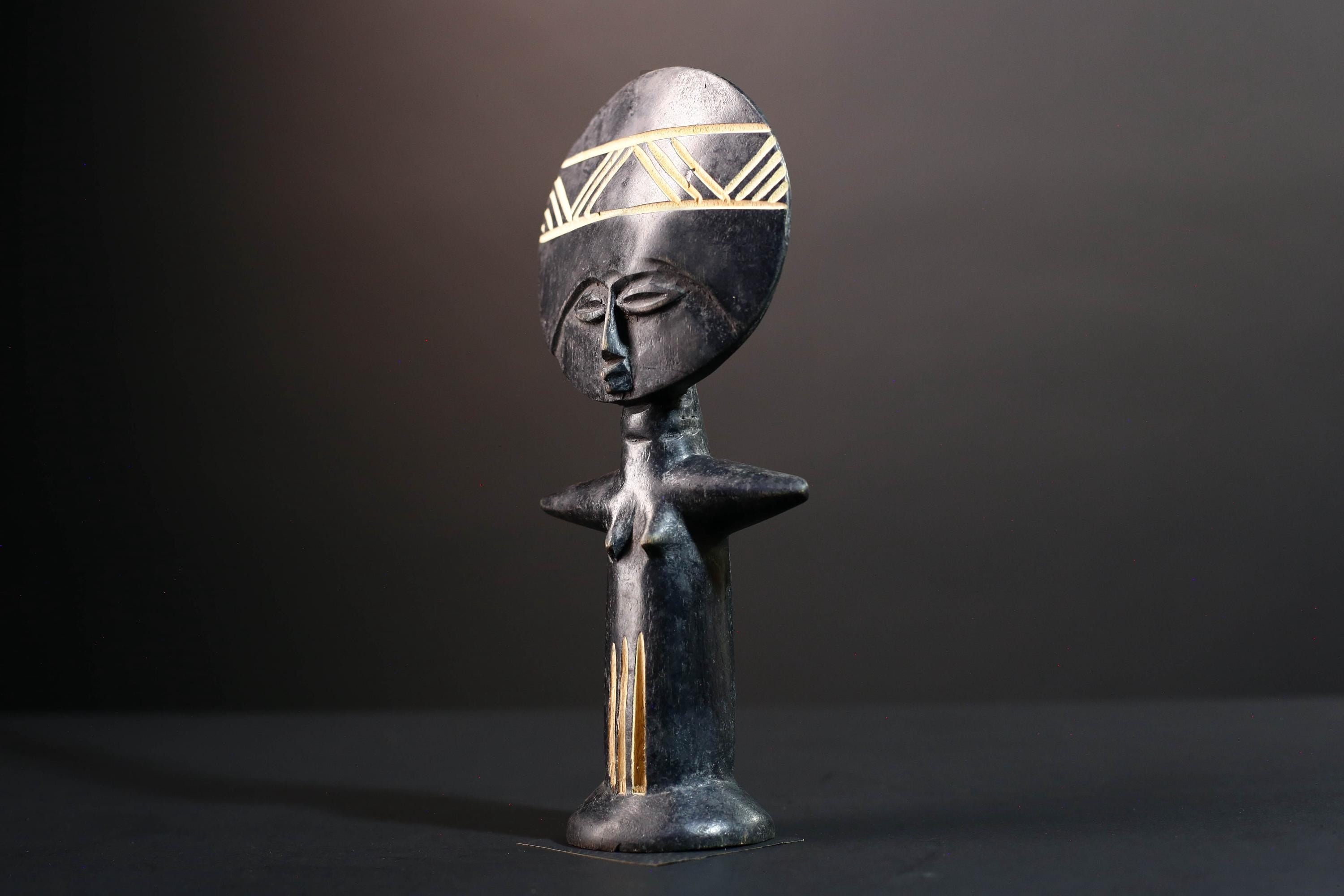 African fertility doll Ashanti Akuaba figure hand carved wood statue from Ghana traditional tribal art with symbolic geometric detail G5469