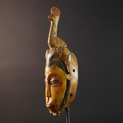 Africa Guro mask with animal crest tribal yellow face wall decor handmade ivory coast wood sculpture ethnic spirit mask for collectors G5489