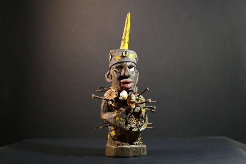 African Nkisi Nkondi power statue nailed fetish figure Congo tribal protector carved wood yellow shell charm justice ritual art decor-G5370