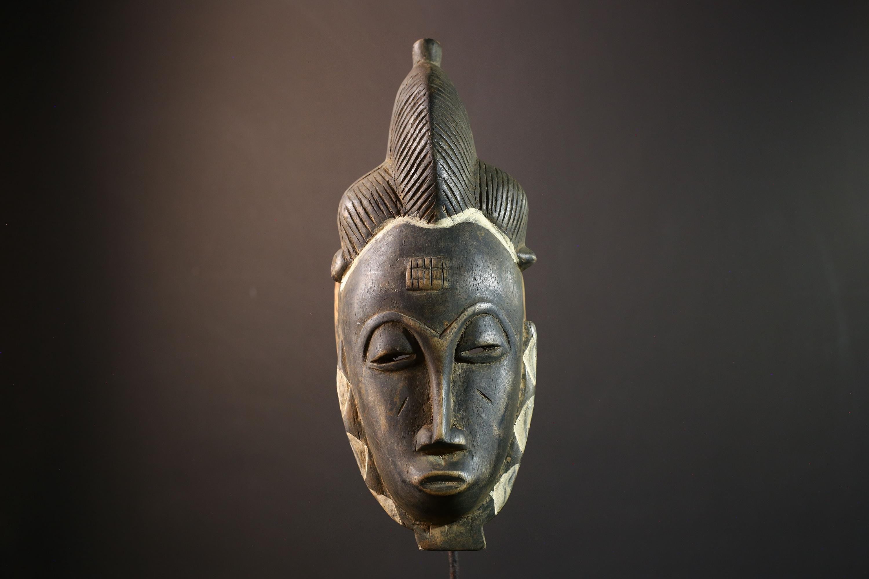 African wall decor, Guro tribal mask, Côte d’Ivoire wood art, carved ceremonial mask, cultural home accent, ethnic mask sculpture-G5379