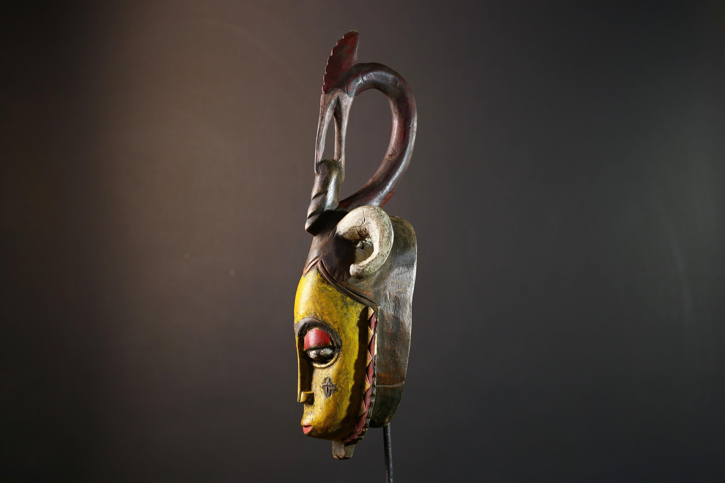Tribal wall mask, yellow face carving, Yaure African art, funeral spirit decor, hand carved wall piece, cultural face sculpture-G5381