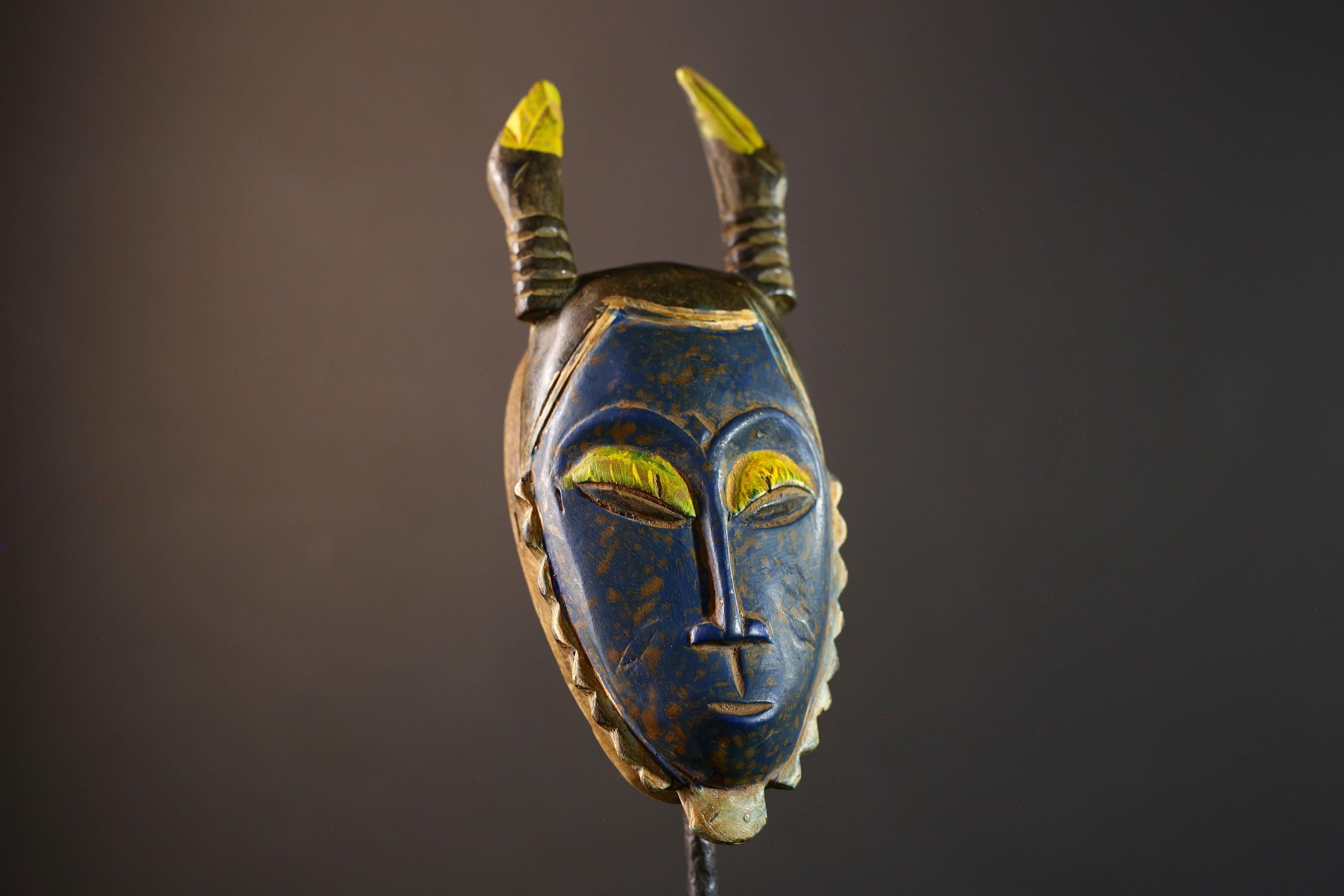 African wall mask, Baule horned face from Côte d’Ivoire, tribal blue sculpture, handmade wood carving, cultural home wall decor-G5393