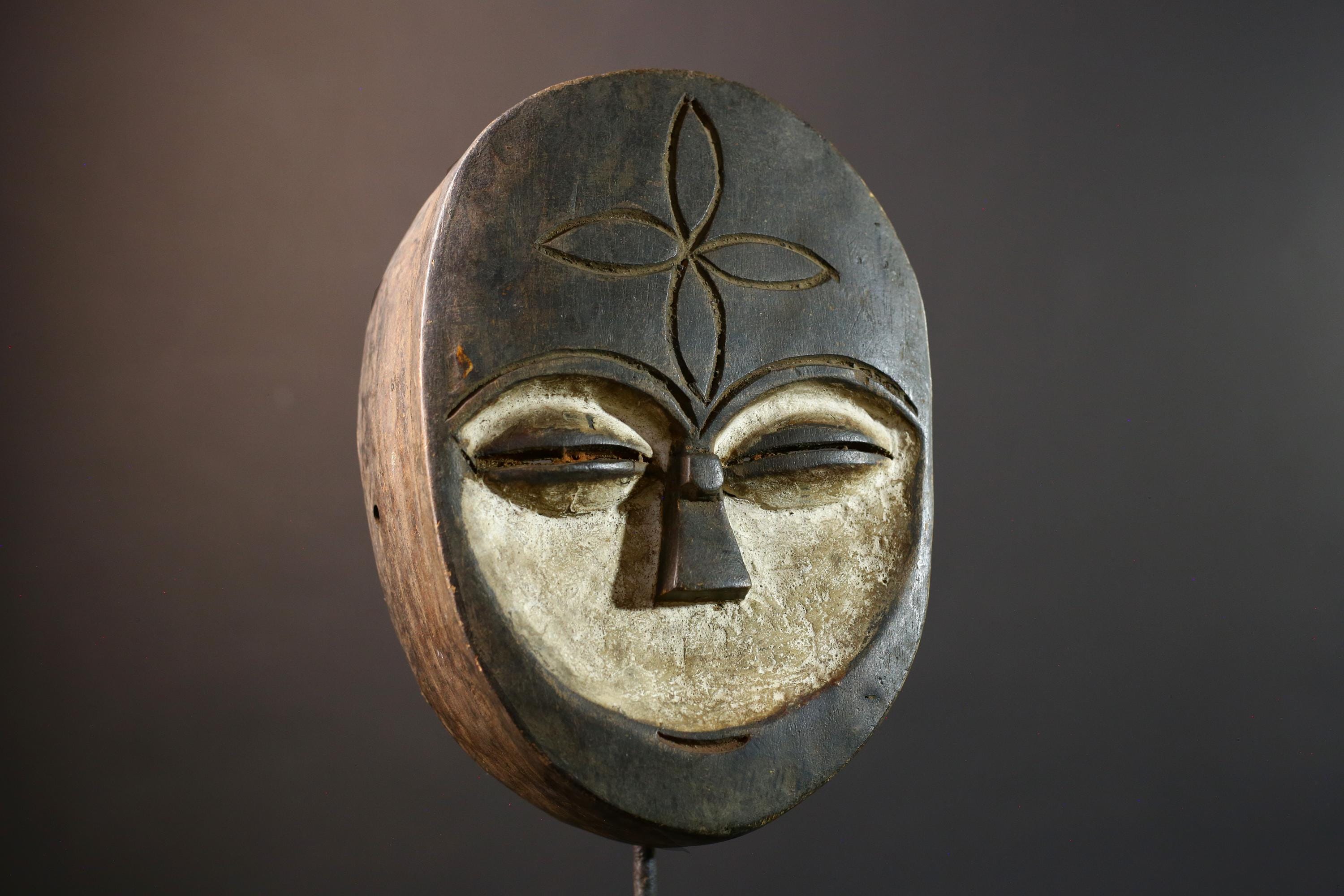 African Kota mask, tribal wall mask, white Gabon mask, reliquary art decor, ceremonial wood mask, African spiritual face art-G5397