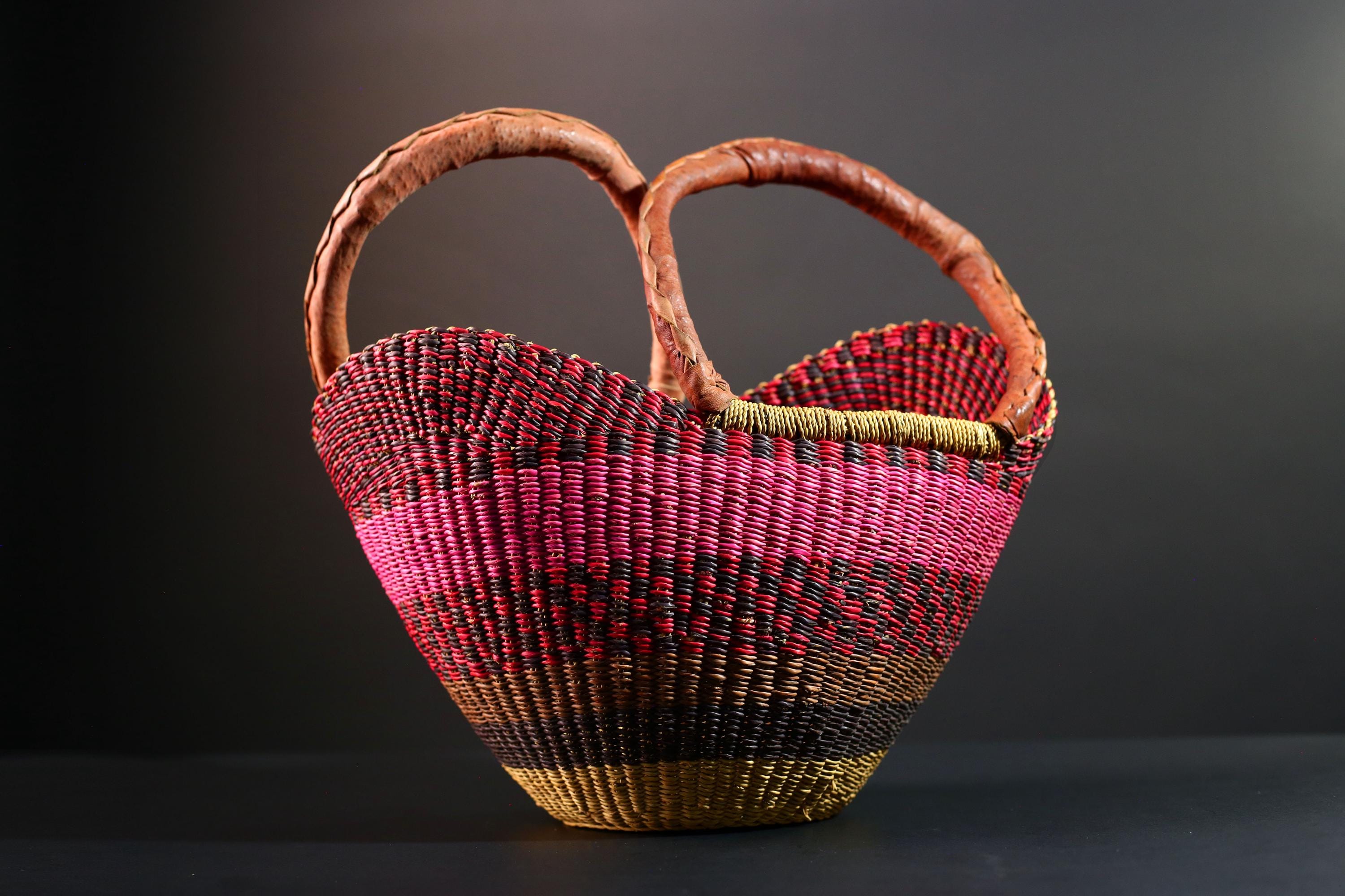 ghana bolga basket market tote handmade woven bag straw african shopping storage decor leather handle vibrant colorful G5556