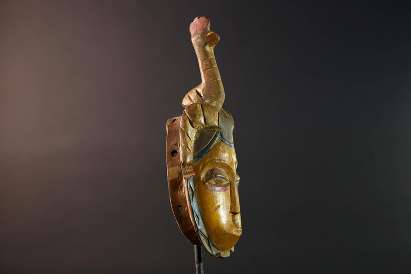 Africa Guro mask with animal crest tribal yellow face wall decor handmade ivory coast wood sculpture ethnic spirit mask for collectors G5489
