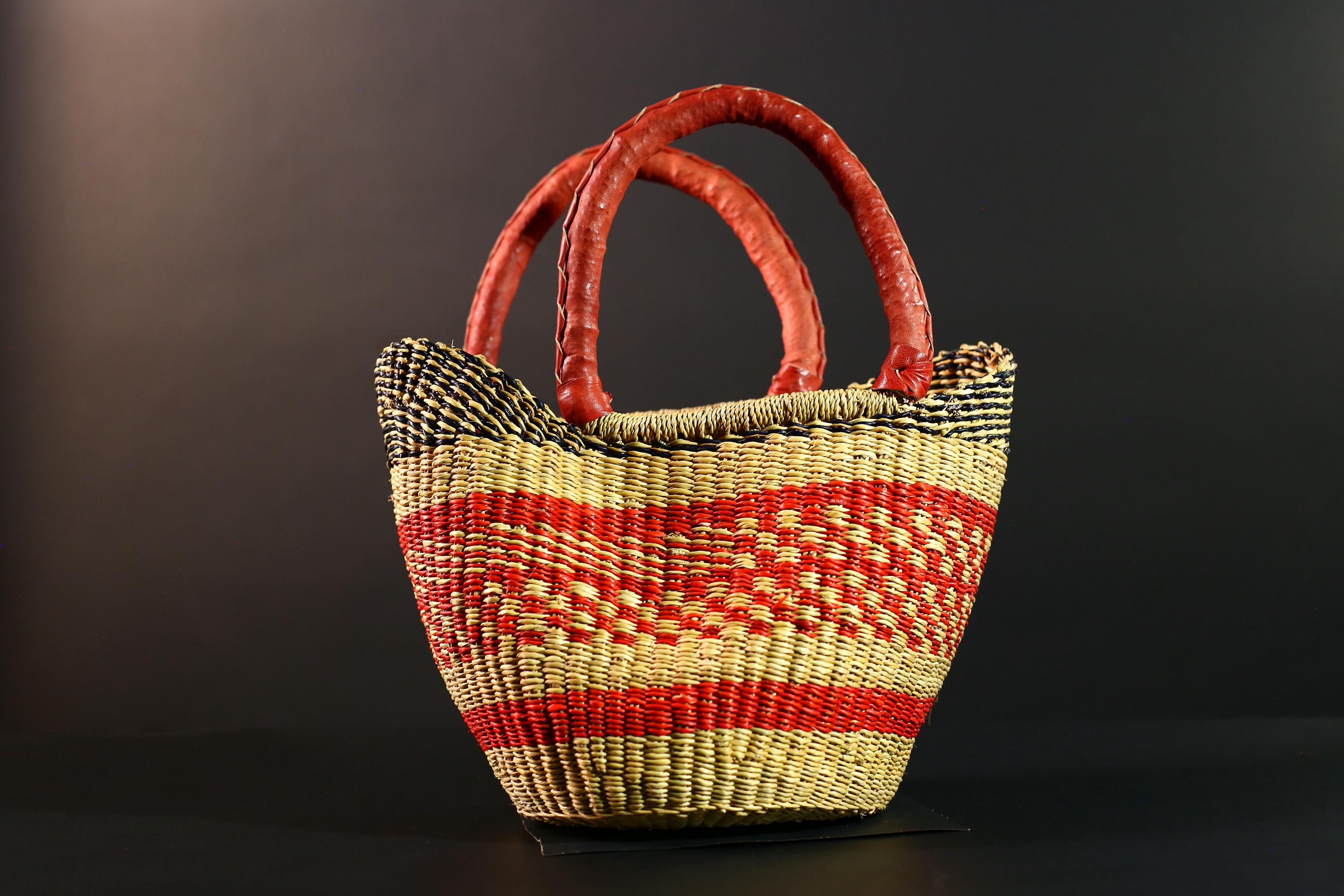 African Bolga Basket Red Leather Handle Woven Market Tote Ghana Storage Basket Handcrafted Straw Decor Boho Home Organizer G5592