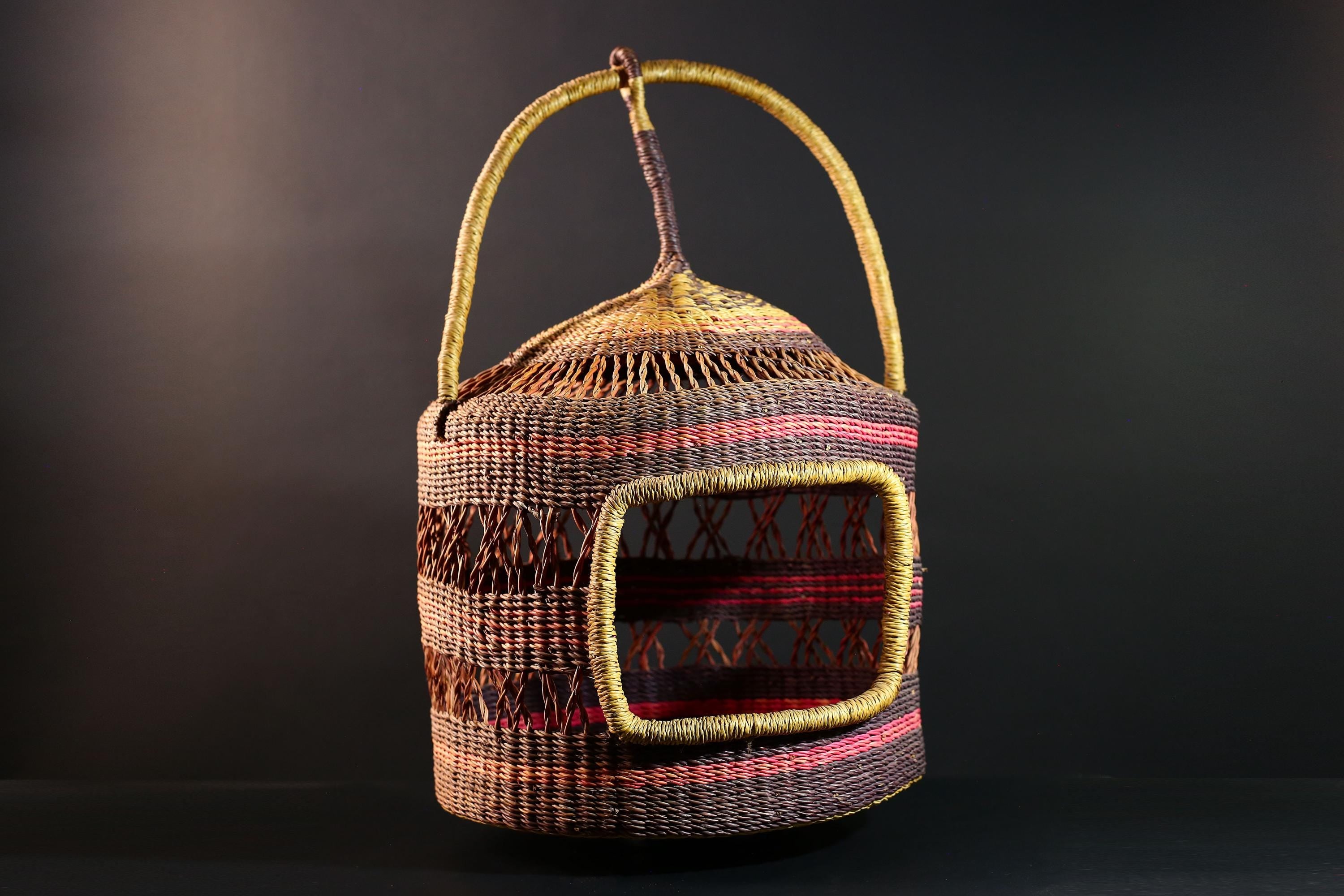 African Bolga Cat Bed Woven Straw Basket with Handle Ghana Pet Furniture Boho Home Storage Indoor Natural Decor Organizer G5594