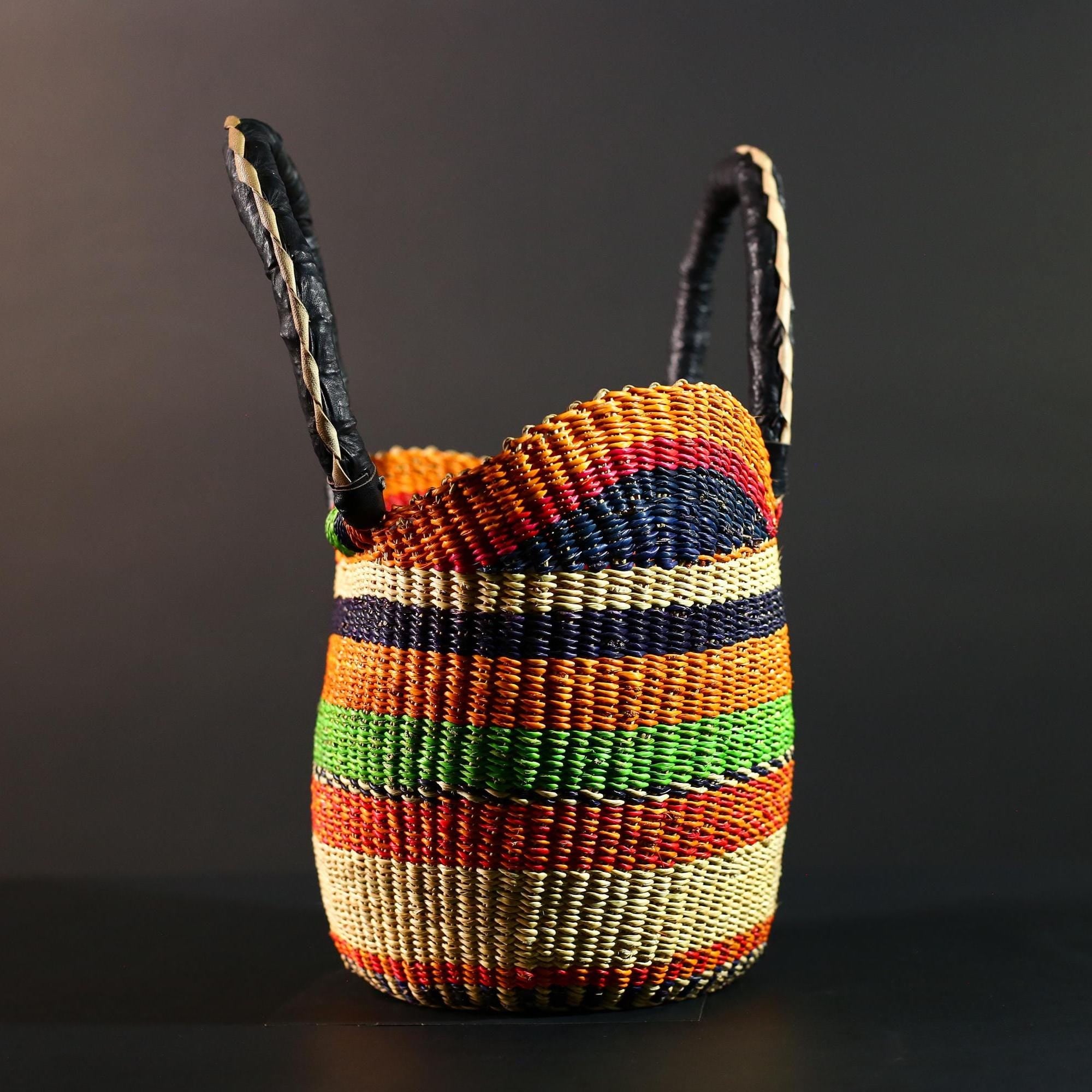 African Bolga Basket Handwoven Storage Organizer Market Bag Natural Straw Decor Leather Handle Colorful Ghana Woven Home Accent Tote G5605