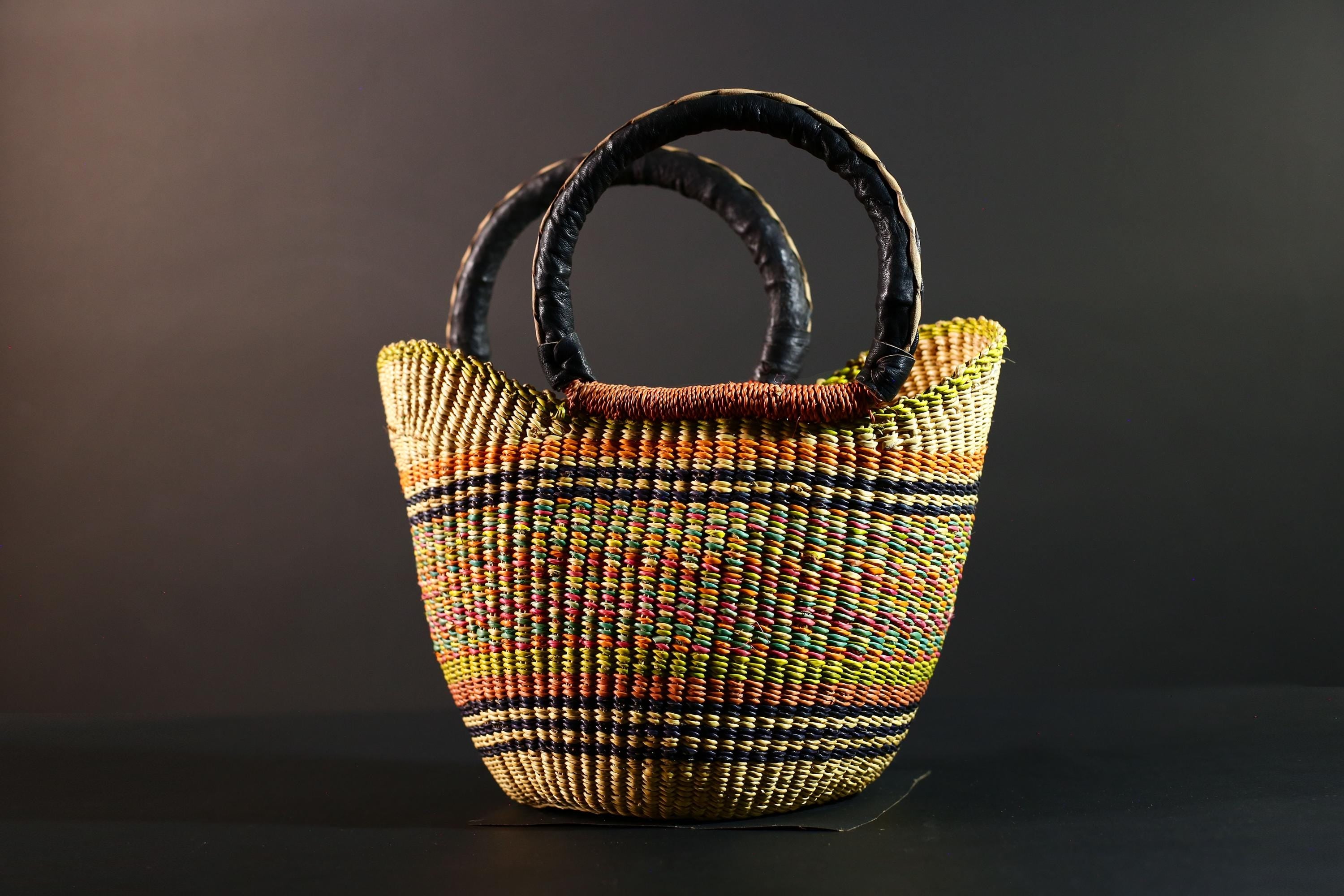 Bolga Basket African Market Tote Handwoven Straw Organizer Tribal Ghana Basket Decor Natural Leather Handle Colorful Storage Art G5609