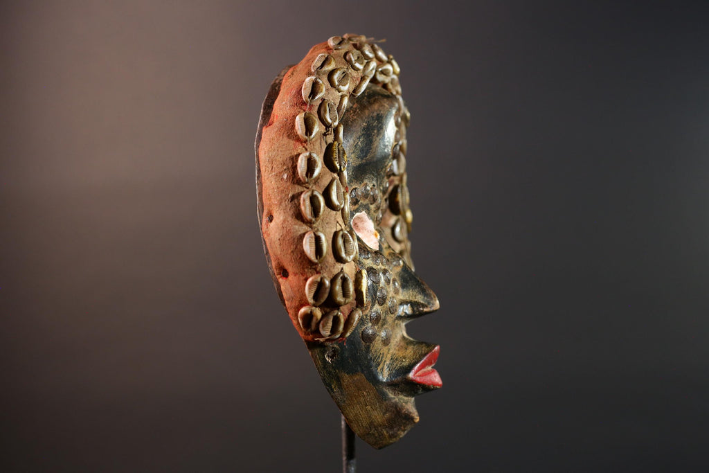Africa Dan Mask Carved Wood Tribal Face Headdress with Cowrie Shells Liberian Ceremonial Art Ethnic Home Decor Primitive Folk Art Rare-G5667