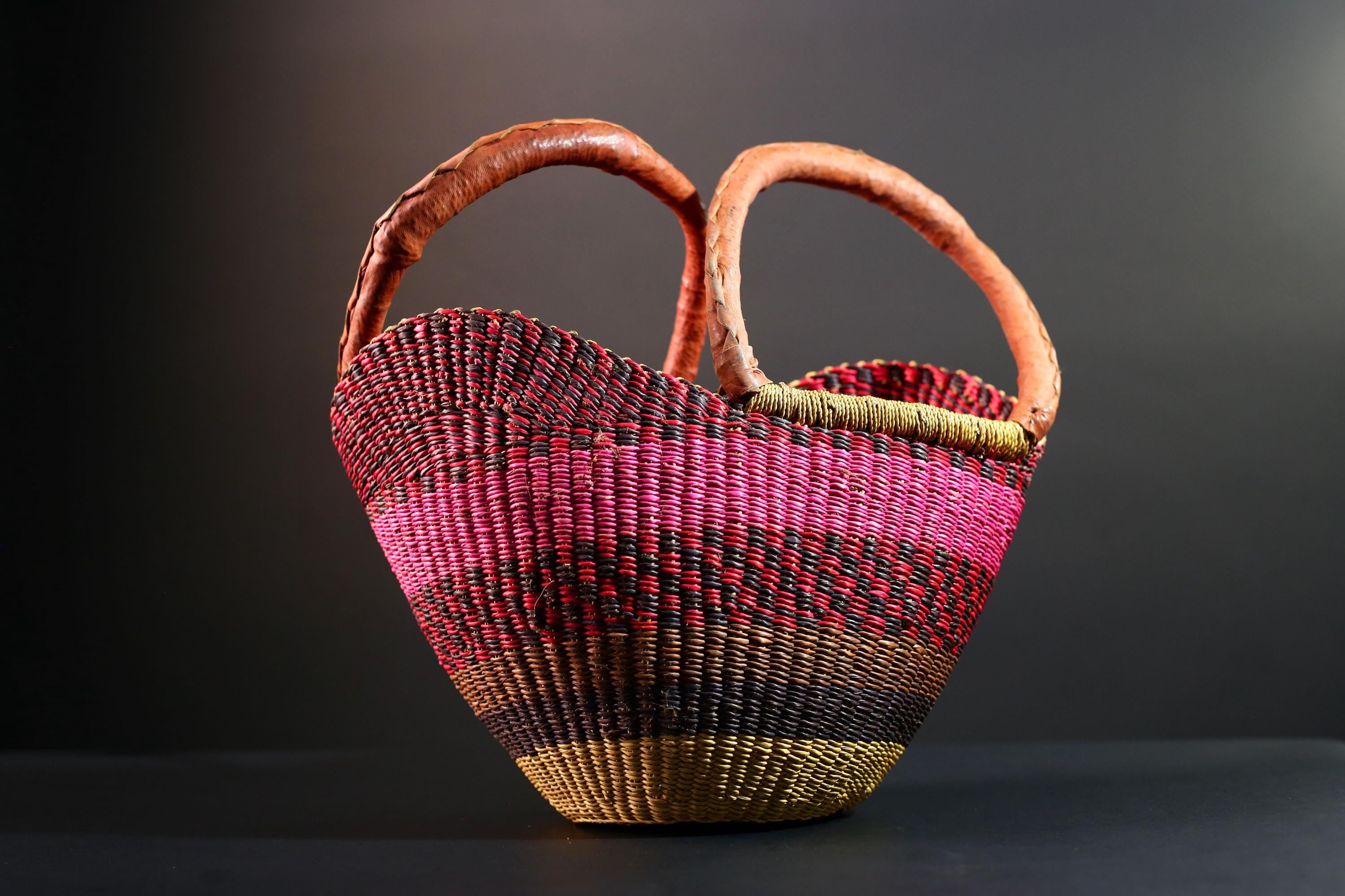 ghana bolga basket market tote handmade woven bag straw african shopping storage decor leather handle vibrant colorful G5556