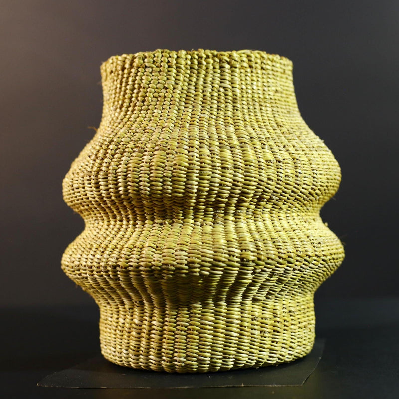 Woven Raffia Storage Basket Boho Home Décor Natural Palm Fiber Handcrafted Tribal Art Organizer Gift for Living Room Shelf Display G5709