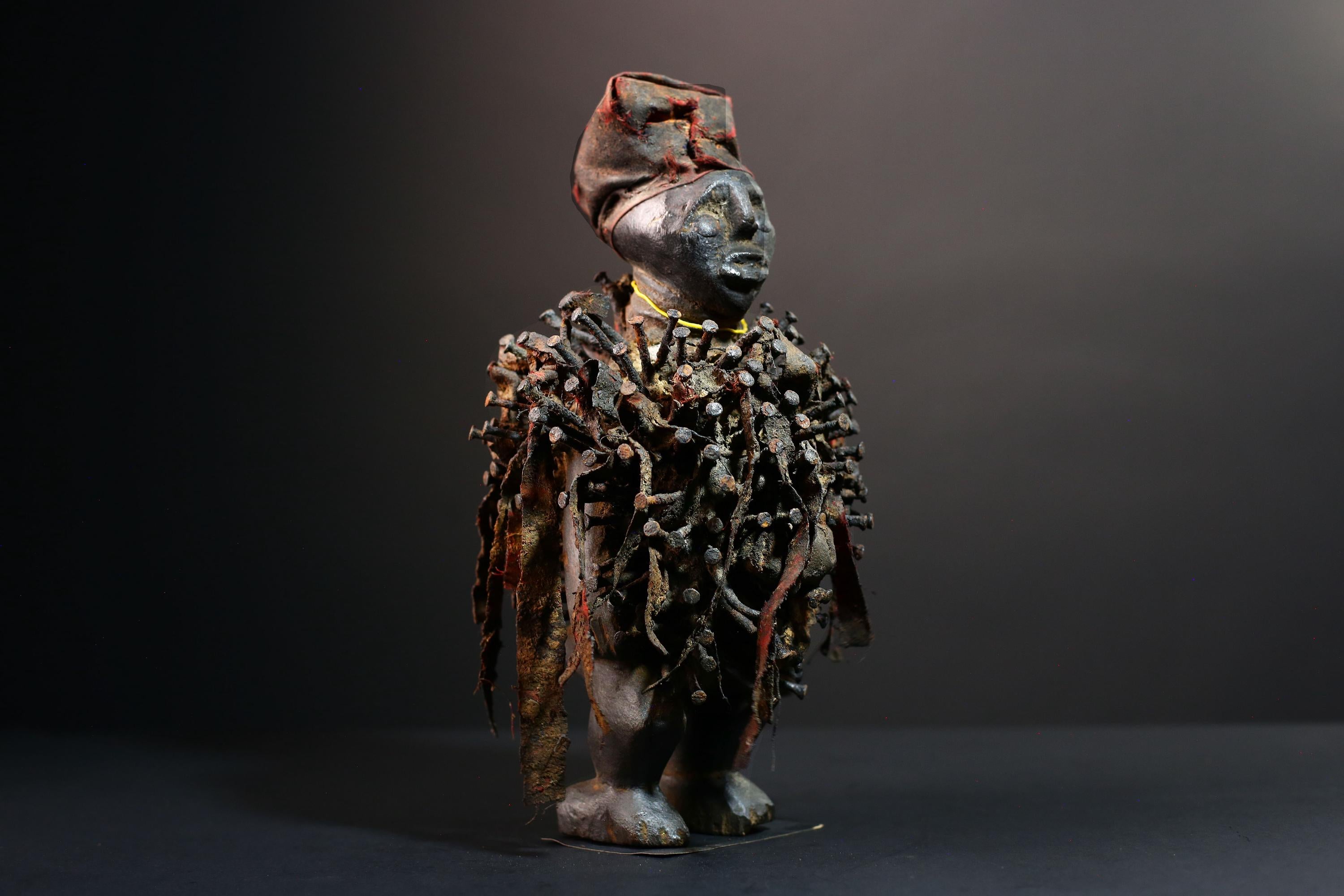 African nail fetish statue Congo power nkisi nkondi carved tribal charm spirit shrine figure protective sculpture wood magic decor G5601
