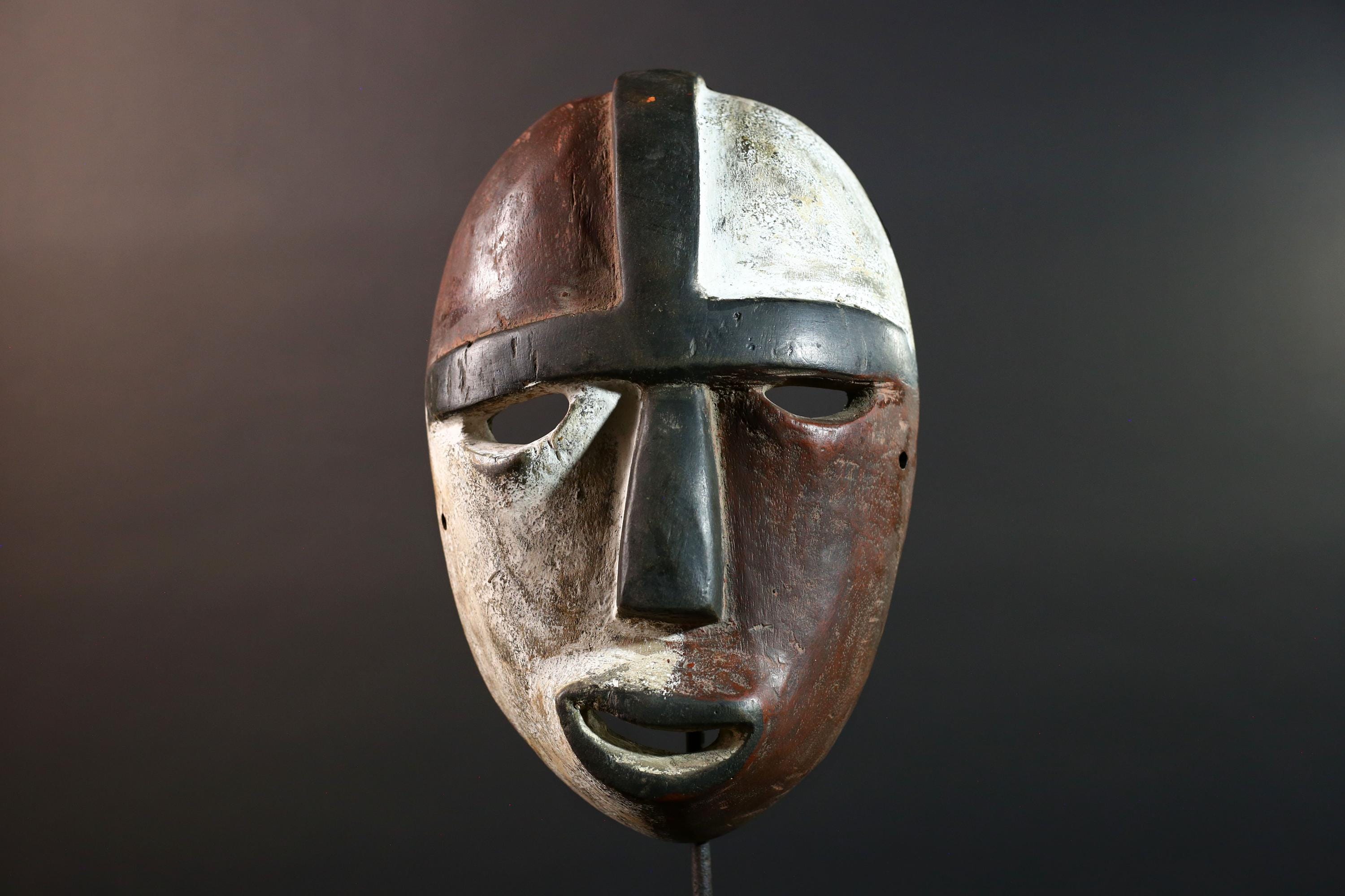 African Dan Mask Wall Art Tribal Carved Spirit Sculpture Liberia Face Decor Authentic African Wood Mask Ethnic Handcrafted Ritual Art-G5602