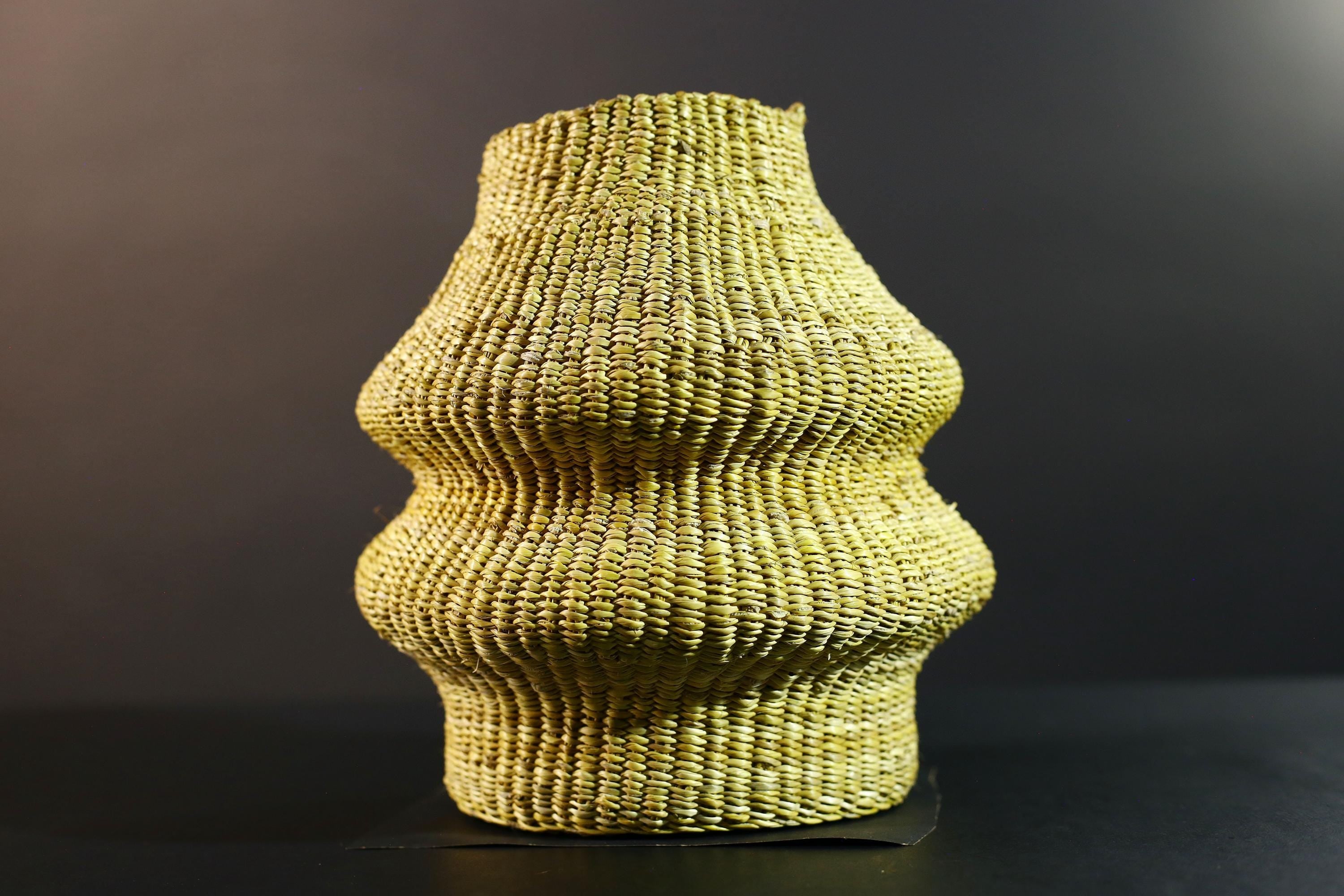 Hand-woven grass basket storage boho home decor organizer eco friendly sisal fiber round basket decorative accent G5717