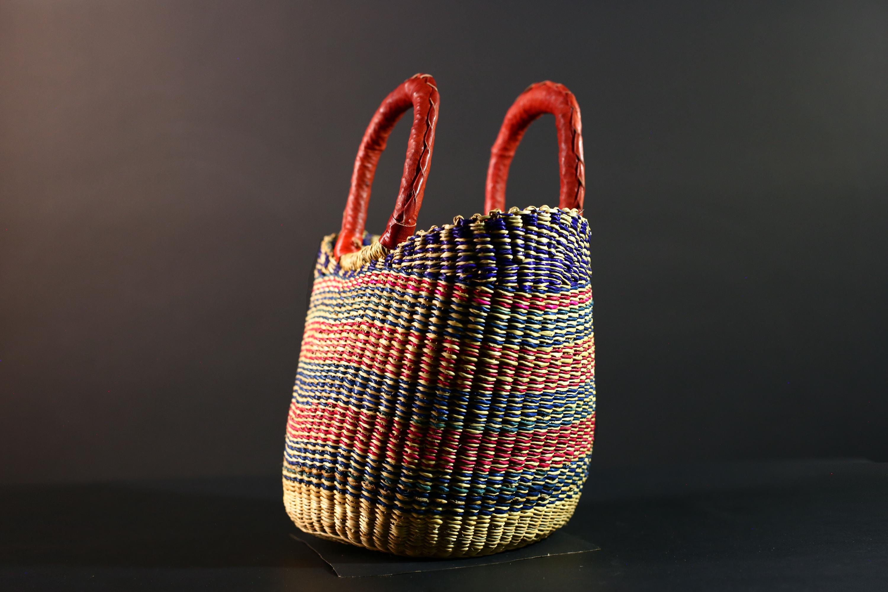 African Bolga Basket Colorful Straw Tote Ghana Tribal Art Market Bag Handwoven Organizer Leather Handle Home Decor Storage Basket G5610