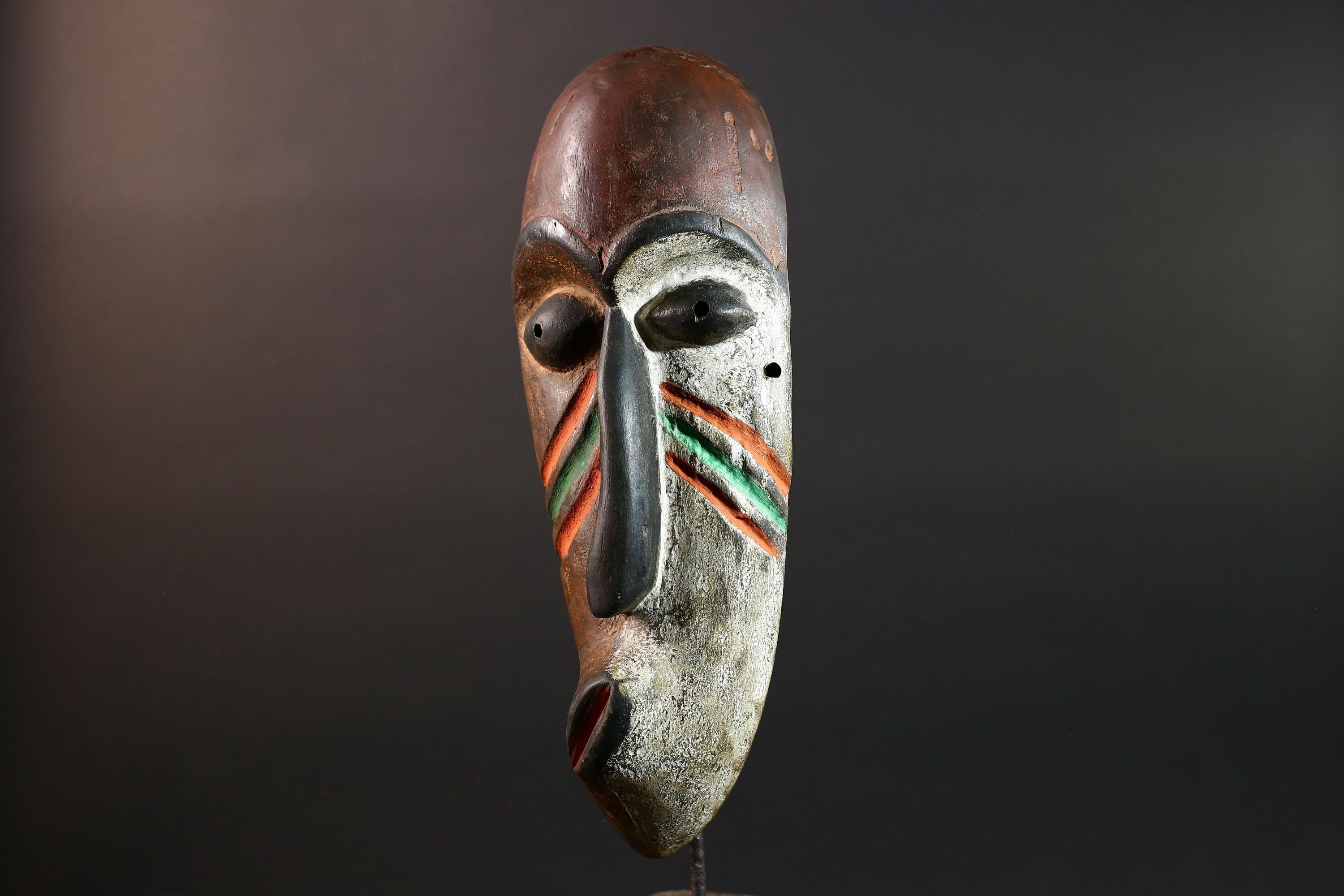 African Dan Mask Wall Art Hand Carved Tribal Spirit Face Decor Côte d’Ivoire Vintage African Sculpture Home Wall Accent-G5616