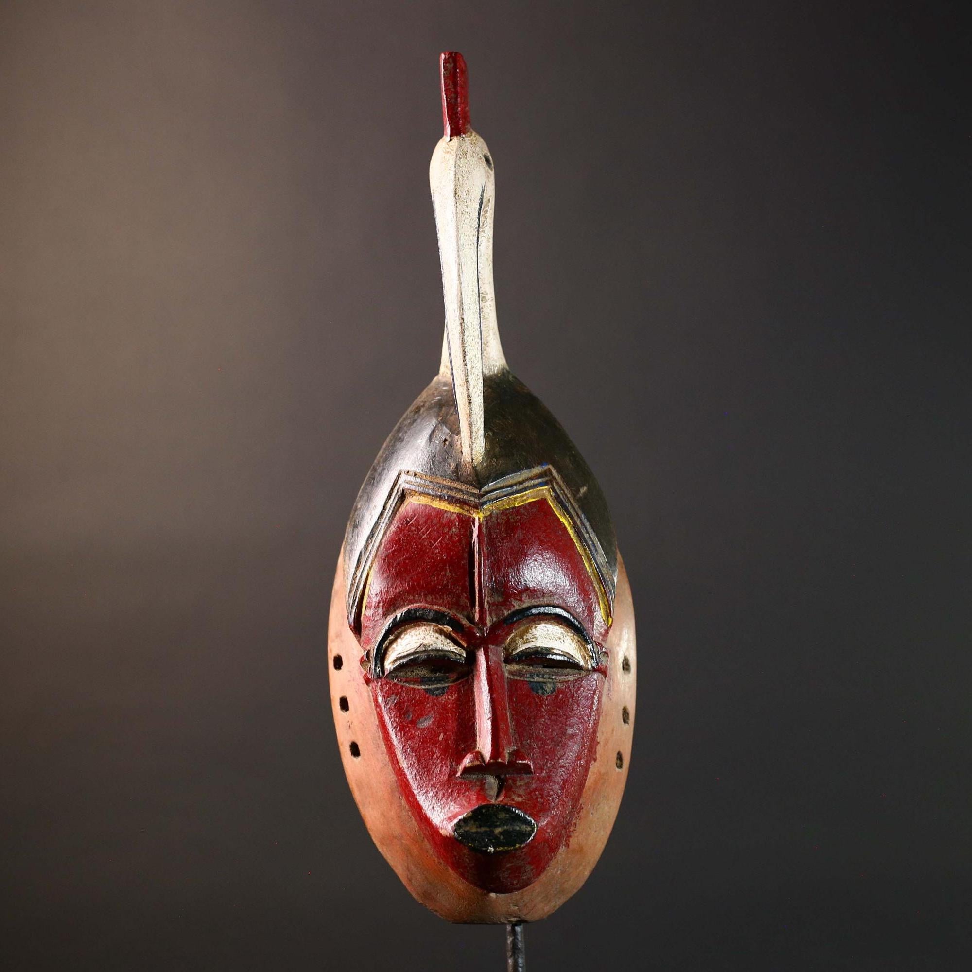 African Guro Mask with Bird Crest Hand Carved Tribal Wall Art Red Black Wood Face Decor Sculpture Côte d'Ivoire Vintage Statue-G5733