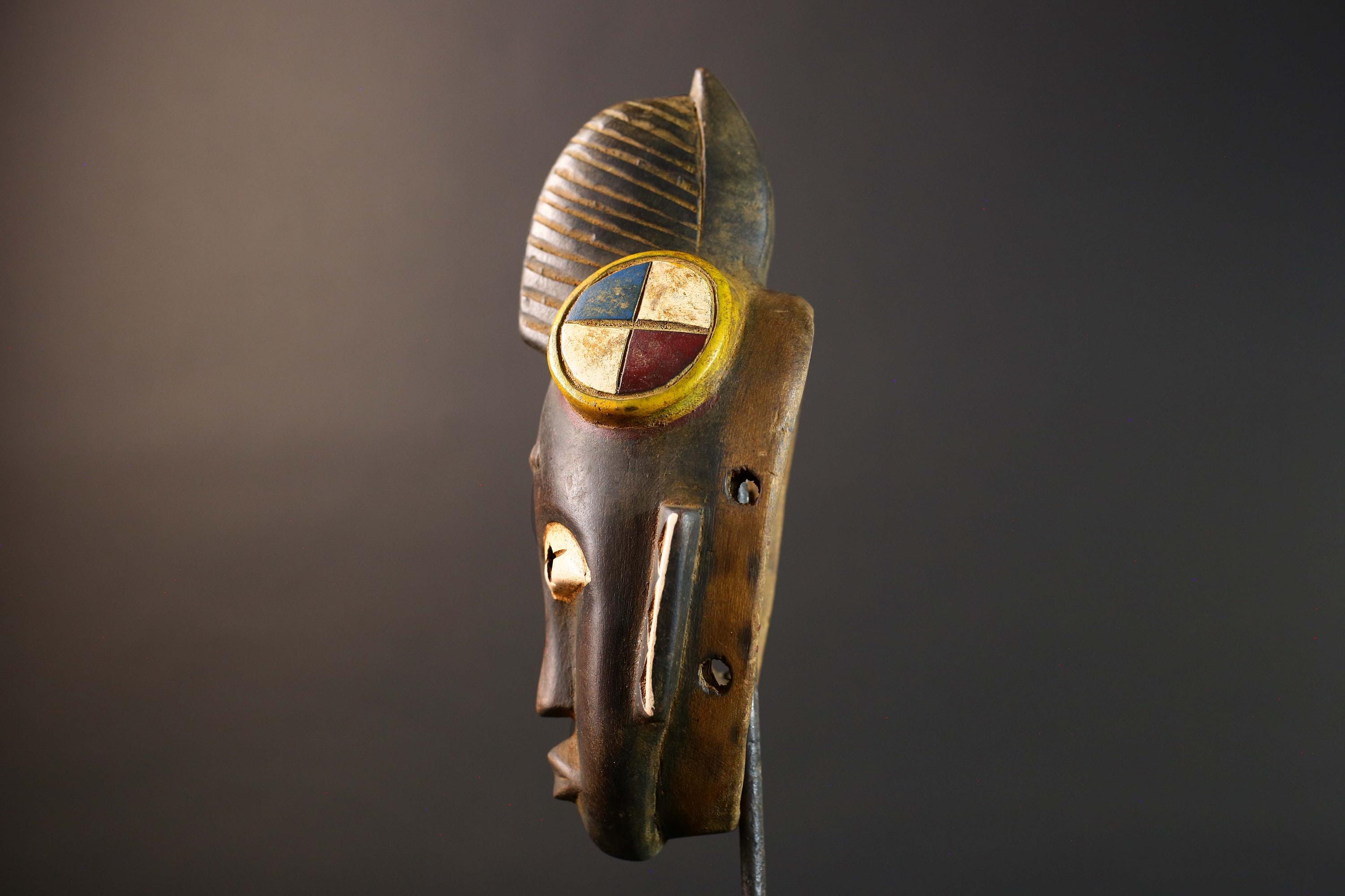 African Guro sun mask wooden wall art vintage tribal home decor accent piece handmade sculpture collectible quality piece unique art-G5736