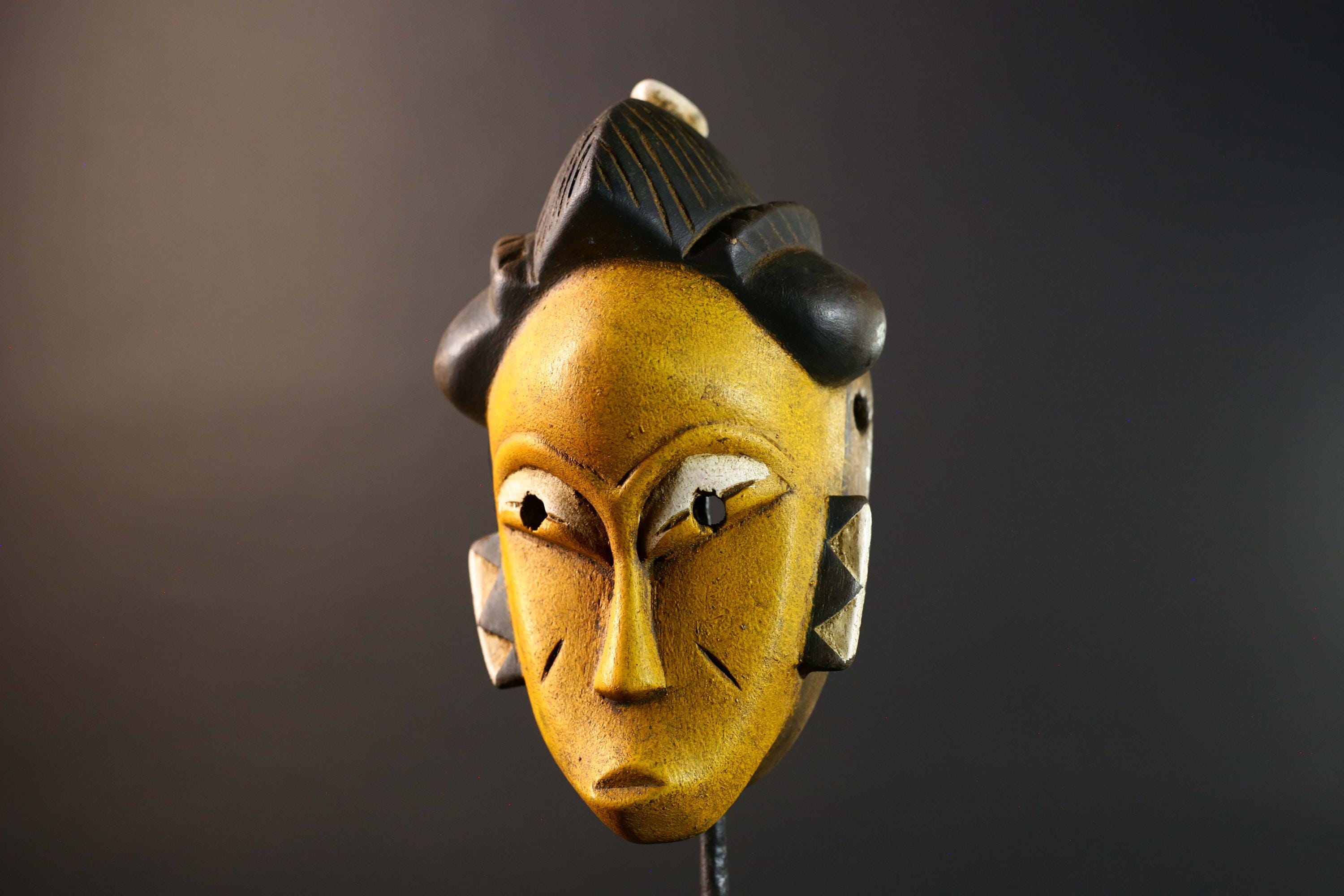 African Guro hair mask wood sculpture vintage tribal wall art handmade craft piece collectible décor statement piece unique design -G5738
