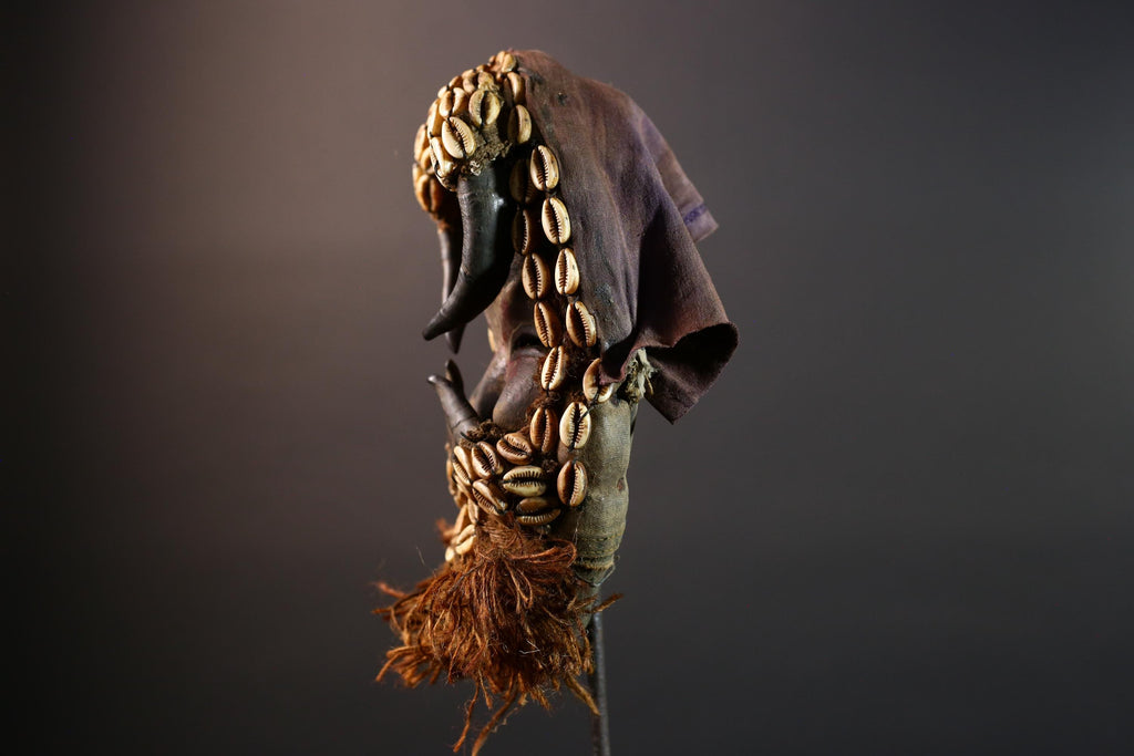 African Authentic Dan Cowrie Shell Mask Hand-Carved Wood Tribal Spirit Sculpture Wall Hanging Decor Folk Art Relic Côte d’Ivoire-G5647
