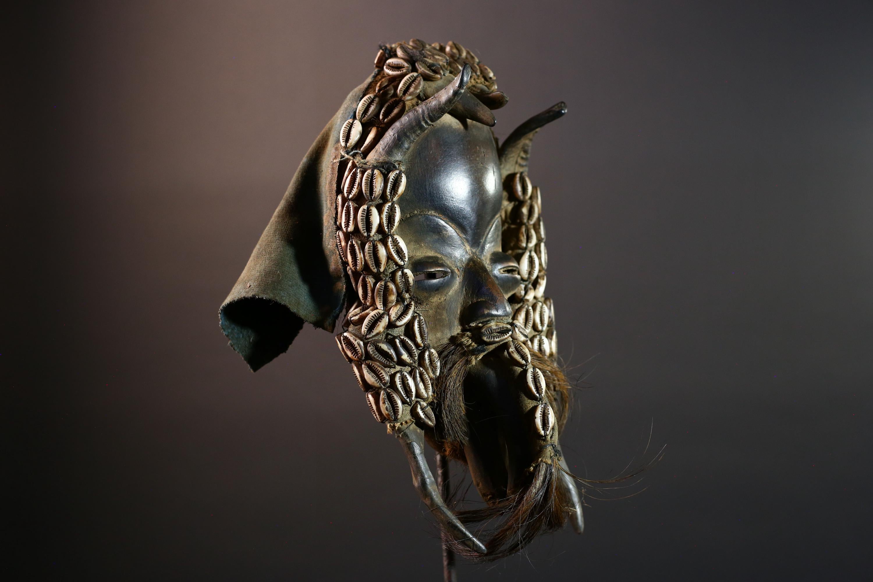Authentic Dan Tribal Mask Hand-Carved Wood & Cowrie Shells – African Ethnic Wall Décor, Handmade Côte d’Ivoire Ritual Art, Fiber Beard-G5650