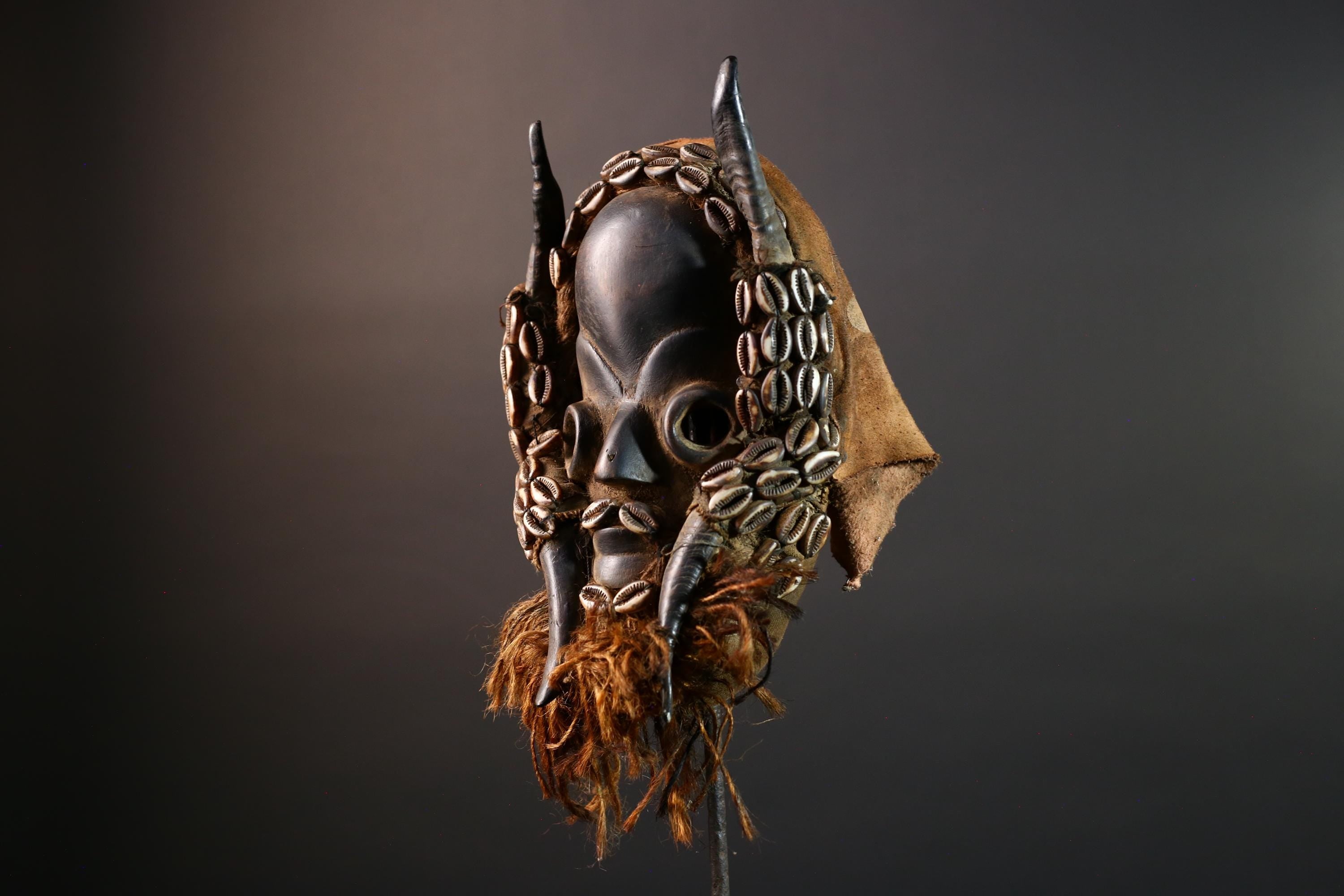 Vintage African Dan Mask with Cowrie Shells & Raffia Beard – Hand-Carved Hardwood Ritual Art from Côte d’Ivoire -G5652