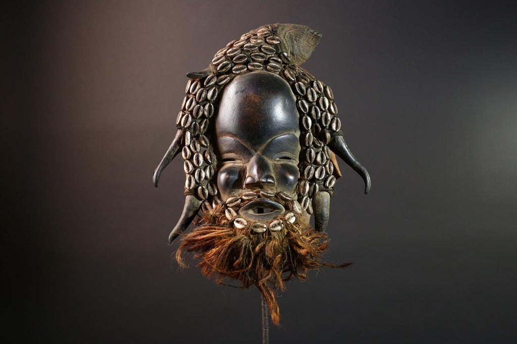 African Dan Horned Cowrie Shell Mask Carved Wood Tribal Face Liberia Ritual Art Decor Collectible Spiritual Ceremony Authentic New-G5664