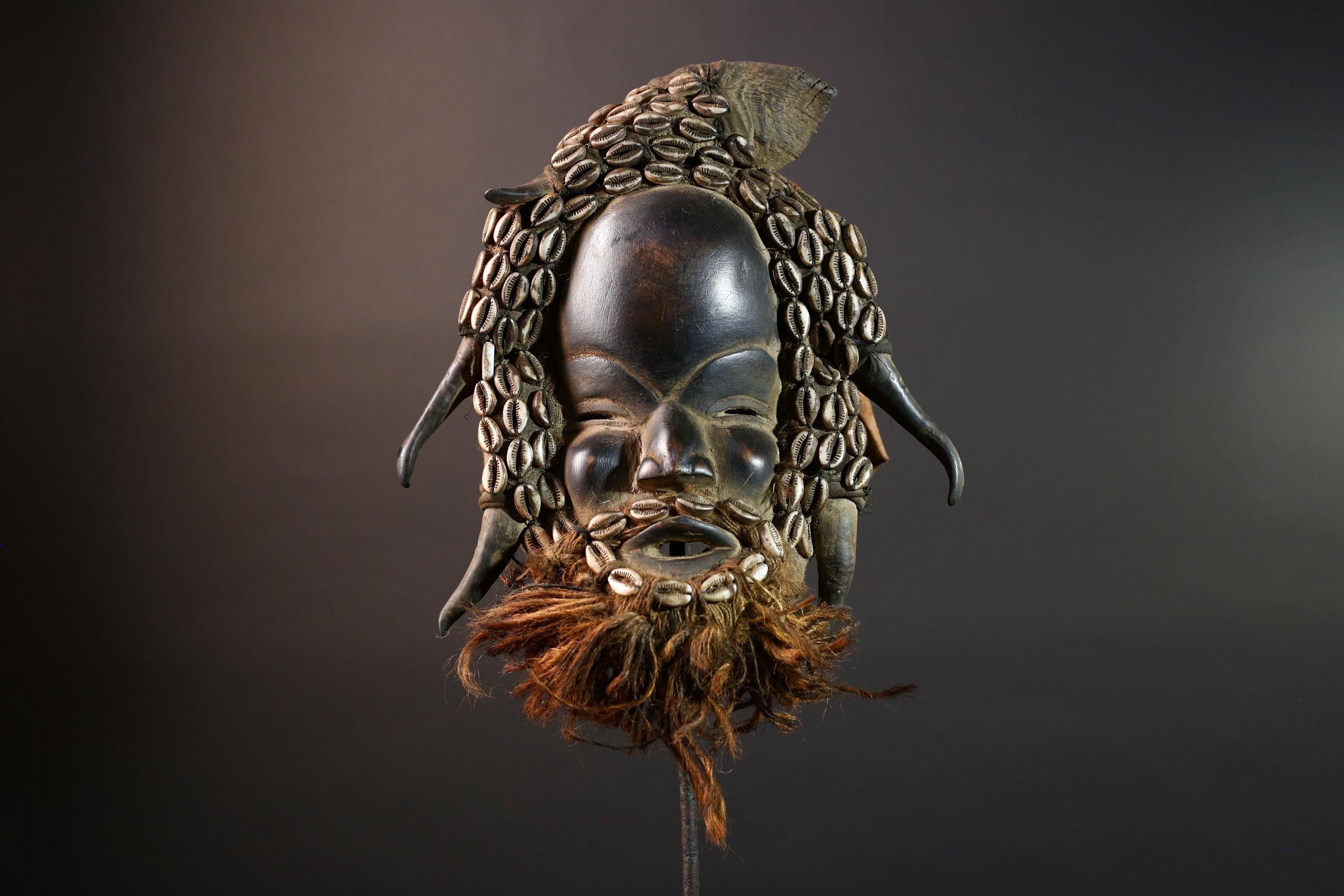 African Dan Horned Cowrie Shell Mask Carved Wood Tribal Face Liberia Ritual Art Decor Collectible Spiritual Ceremony Authentic New-G5664