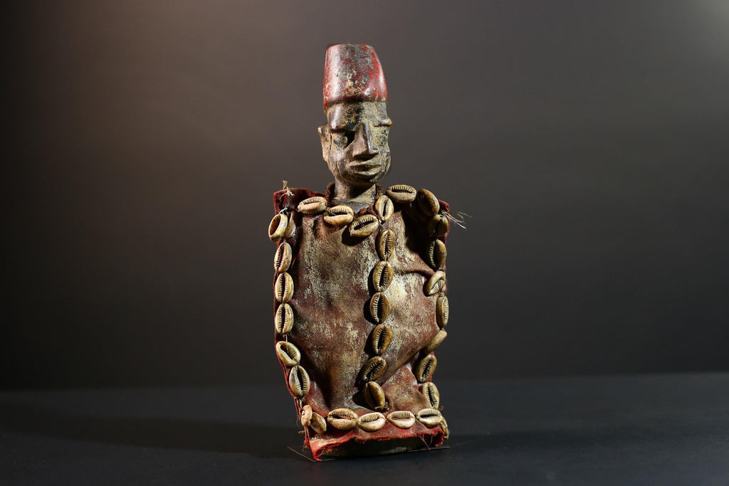 Authentic African Nkisi Power Figure Fetish Cloth Cowrie Shell Ritual Art Sculpture Spiritual Home Decor Collectible-G5704