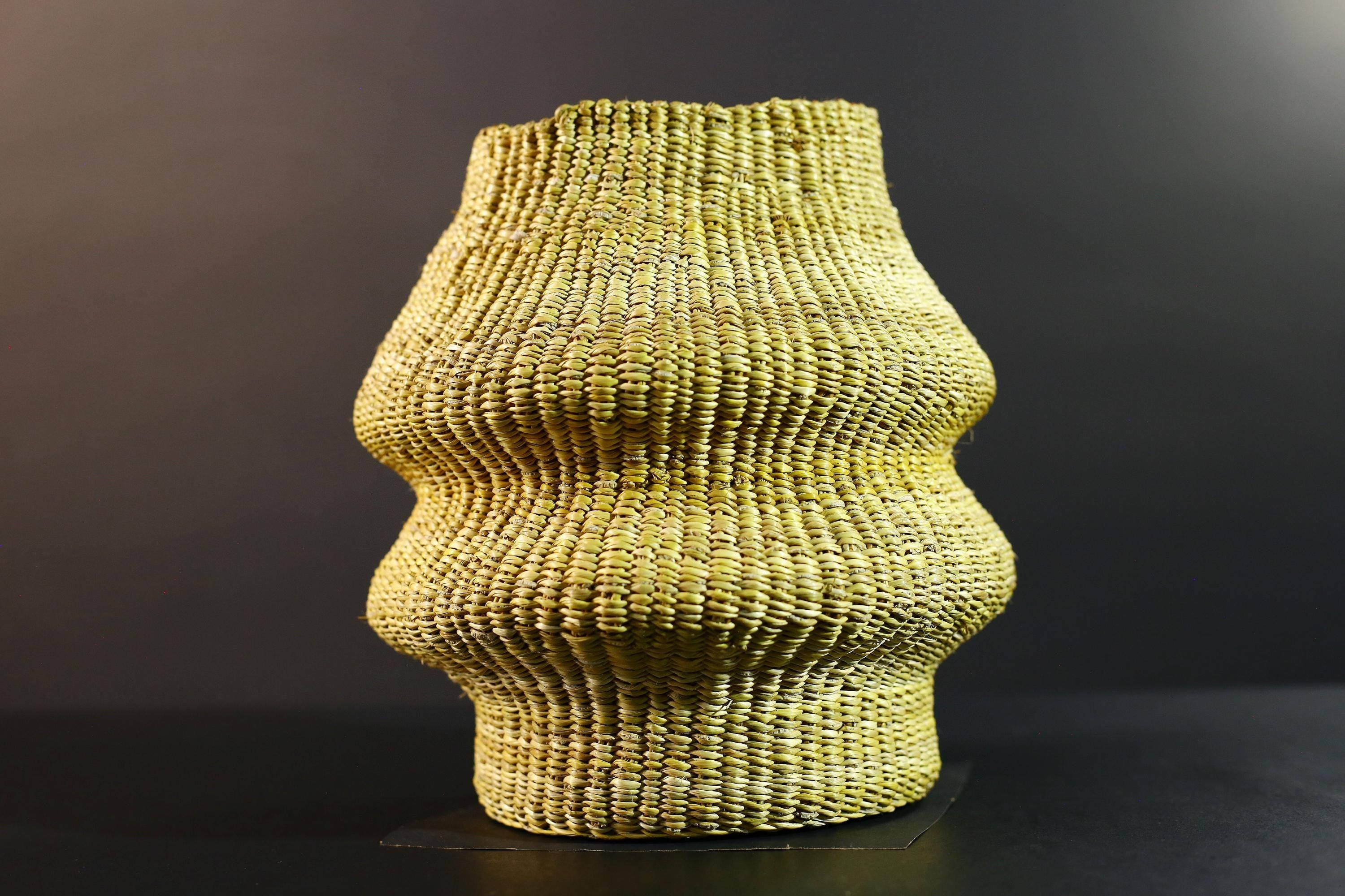 Hand-woven grass basket storage boho home decor organizer eco friendly sisal fiber round basket decorative accent G5717