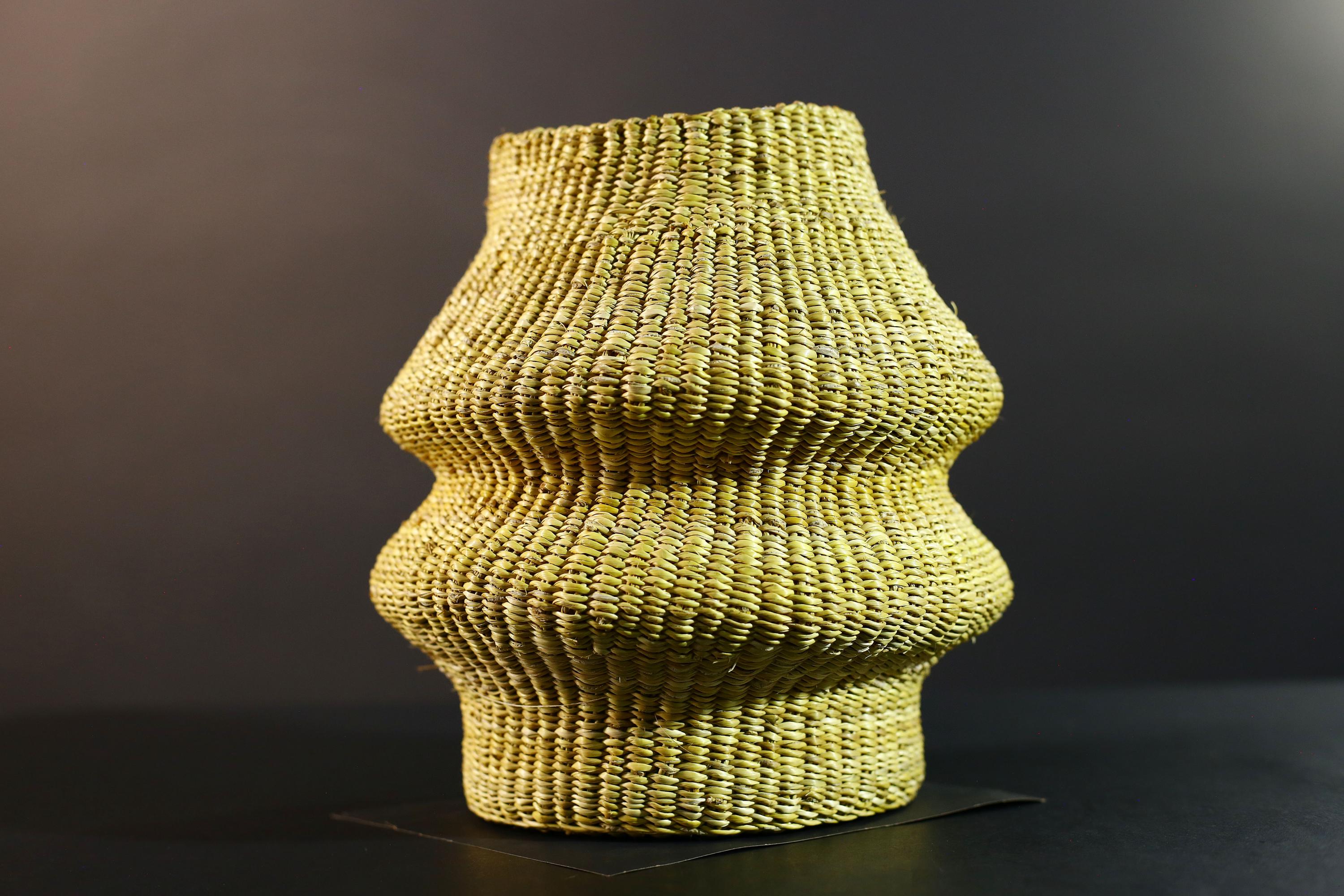 Hand-woven grass basket storage boho home decor organizer eco friendly sisal fiber round basket decorative accent G5717