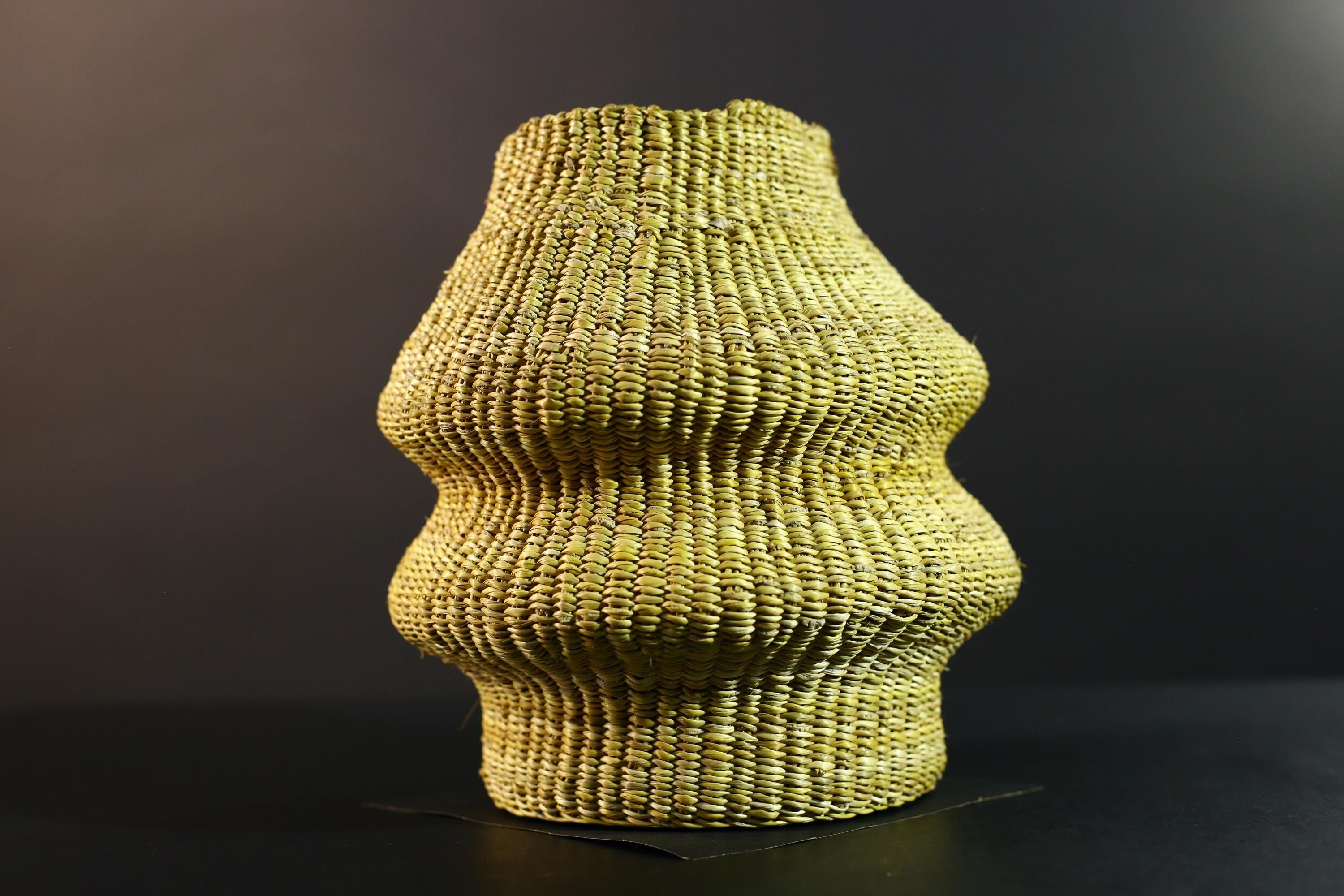 Hand-woven grass basket storage boho home decor organizer eco friendly sisal fiber round basket decorative accent G5717