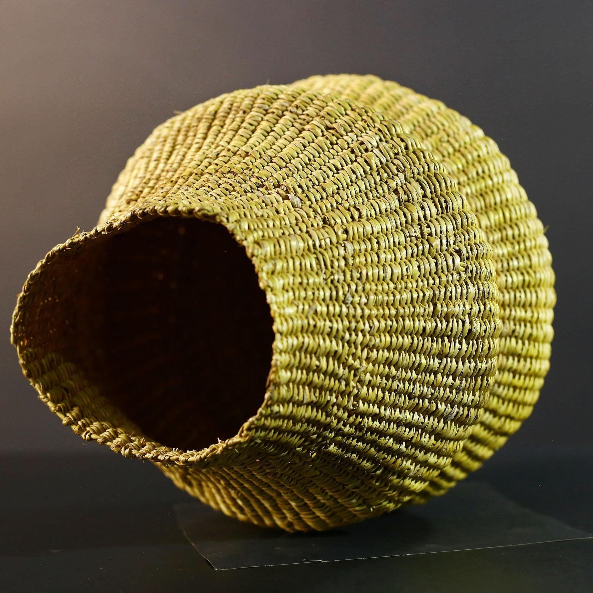 Hand-woven grass basket storage boho home decor organizer eco friendly sisal fiber round basket decorative accent G5717